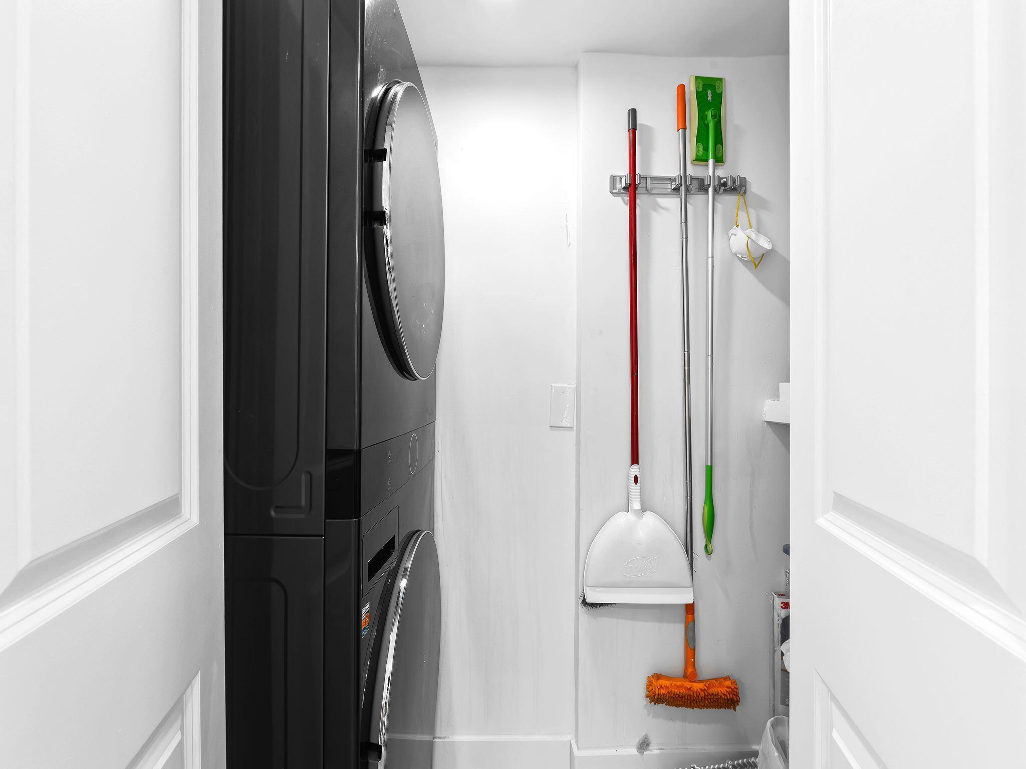 899 Jeffery St #107,Boca Raton, FL 33487