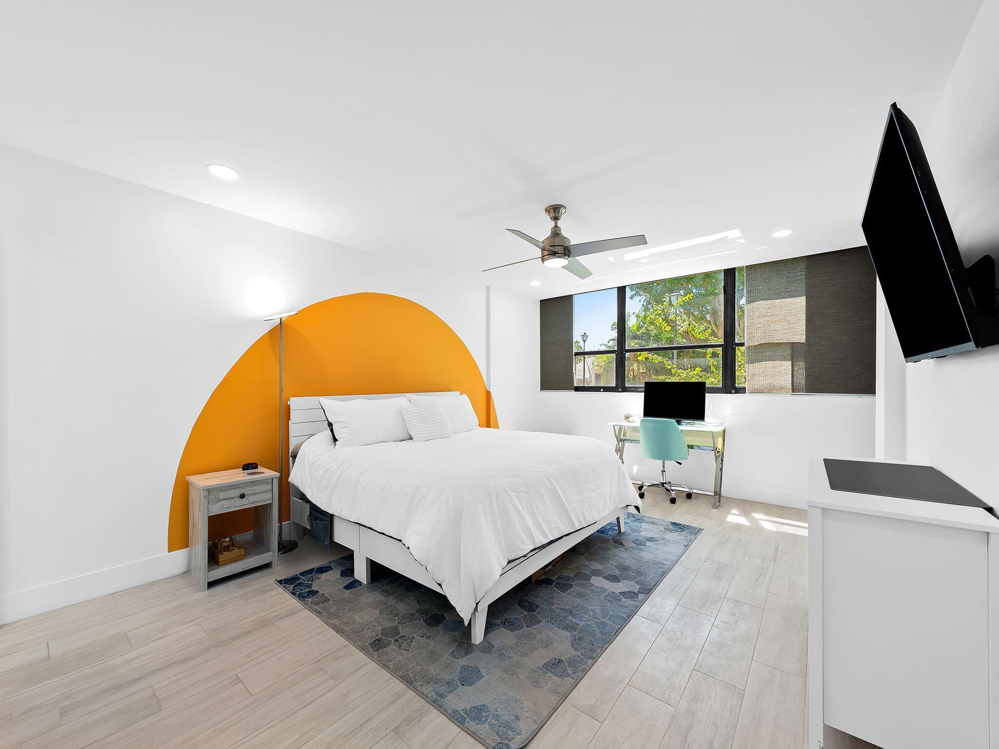 899 Jeffery St #107,Boca Raton, FL 33487