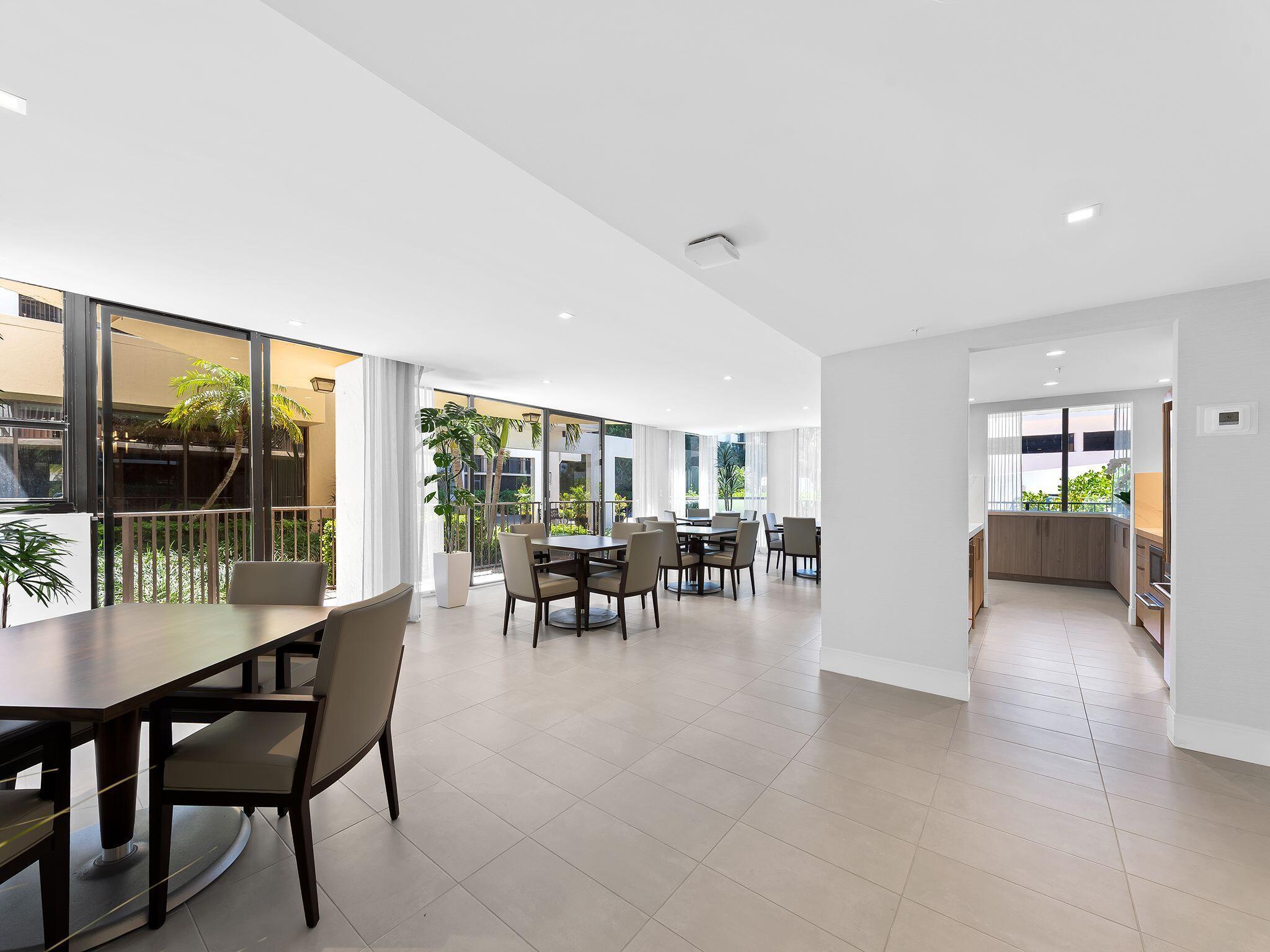 899 Jeffery St #107,Boca Raton, FL 33487