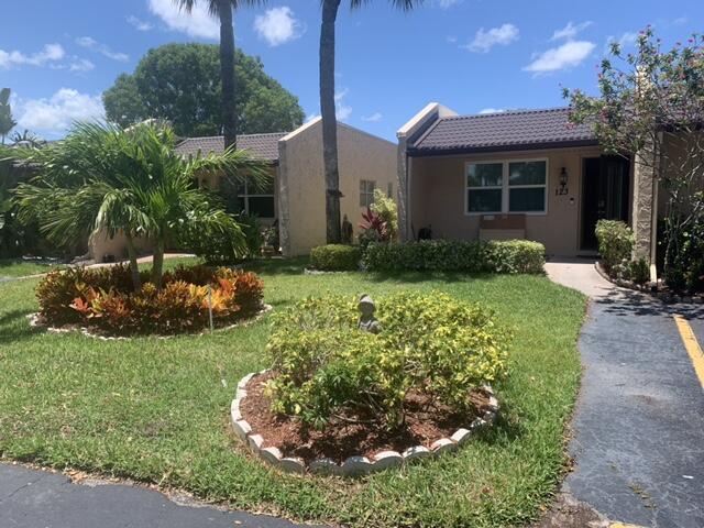 123 Lake Gloria Dr