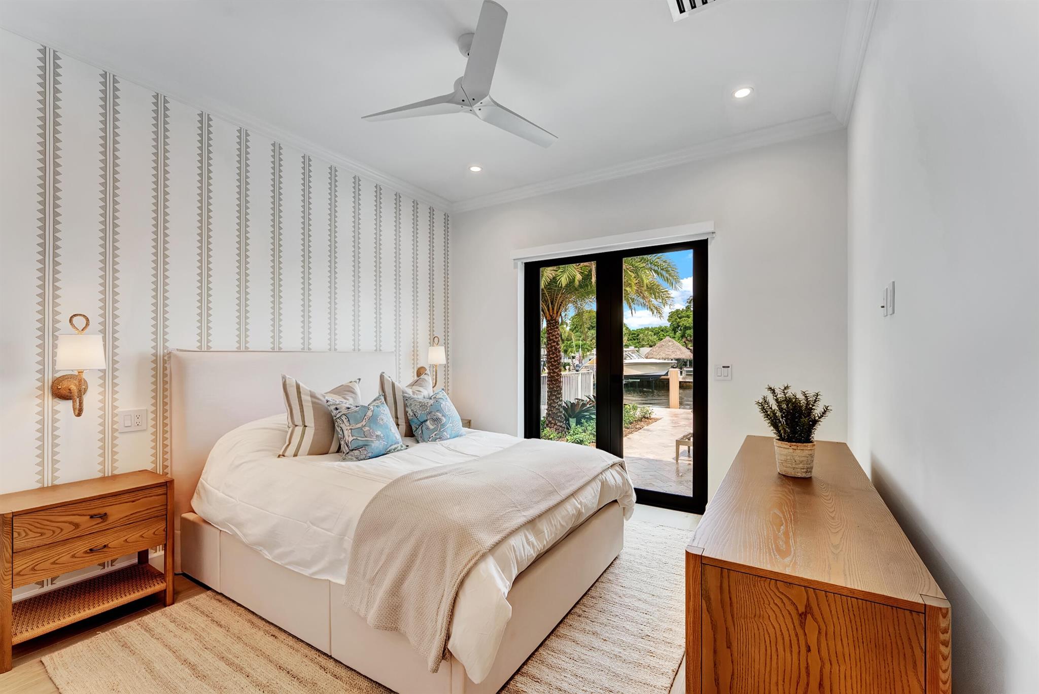 3205 Beacon St Pompano Beach, FL 33062