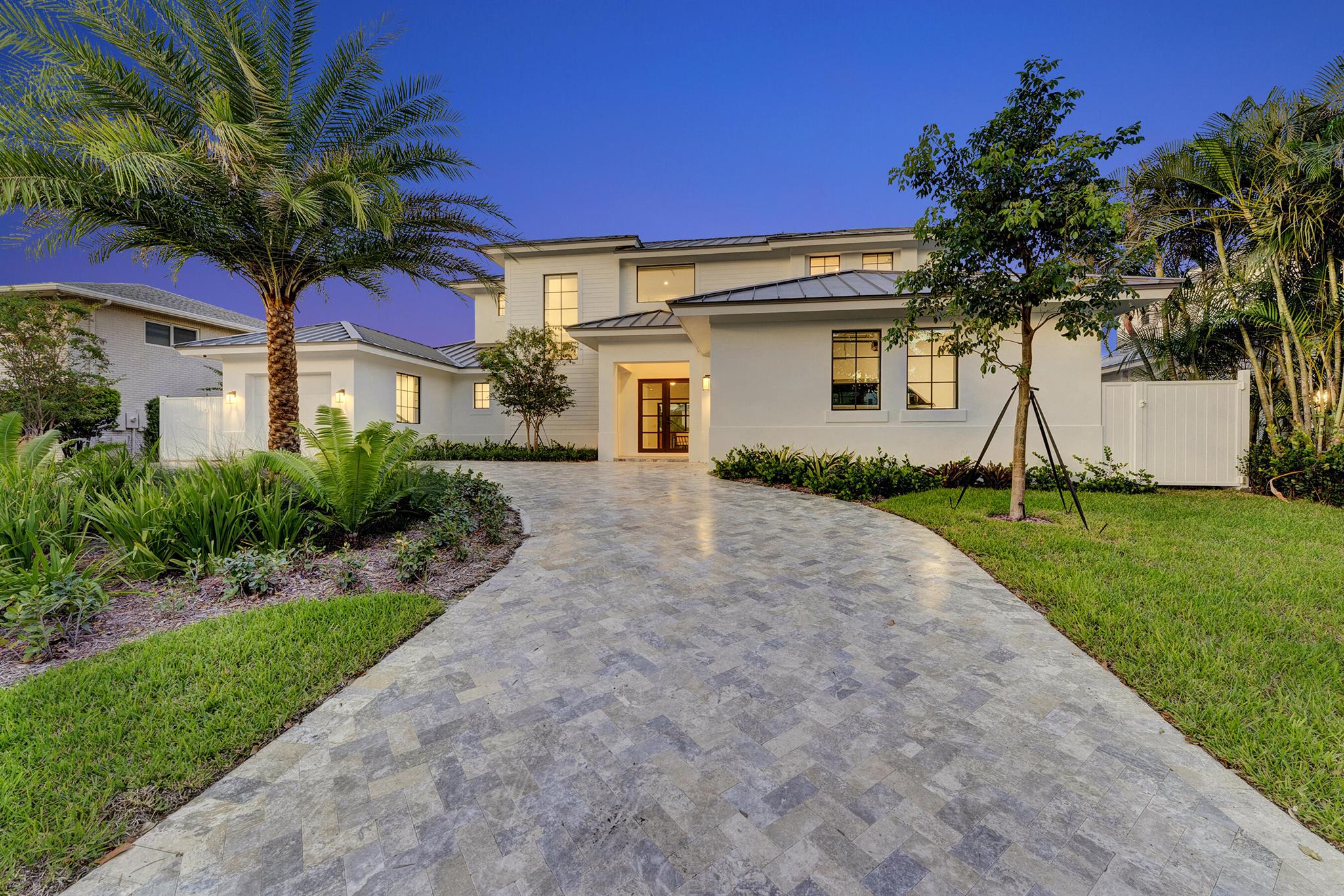 3205 Beacon St Pompano Beach, FL 33062