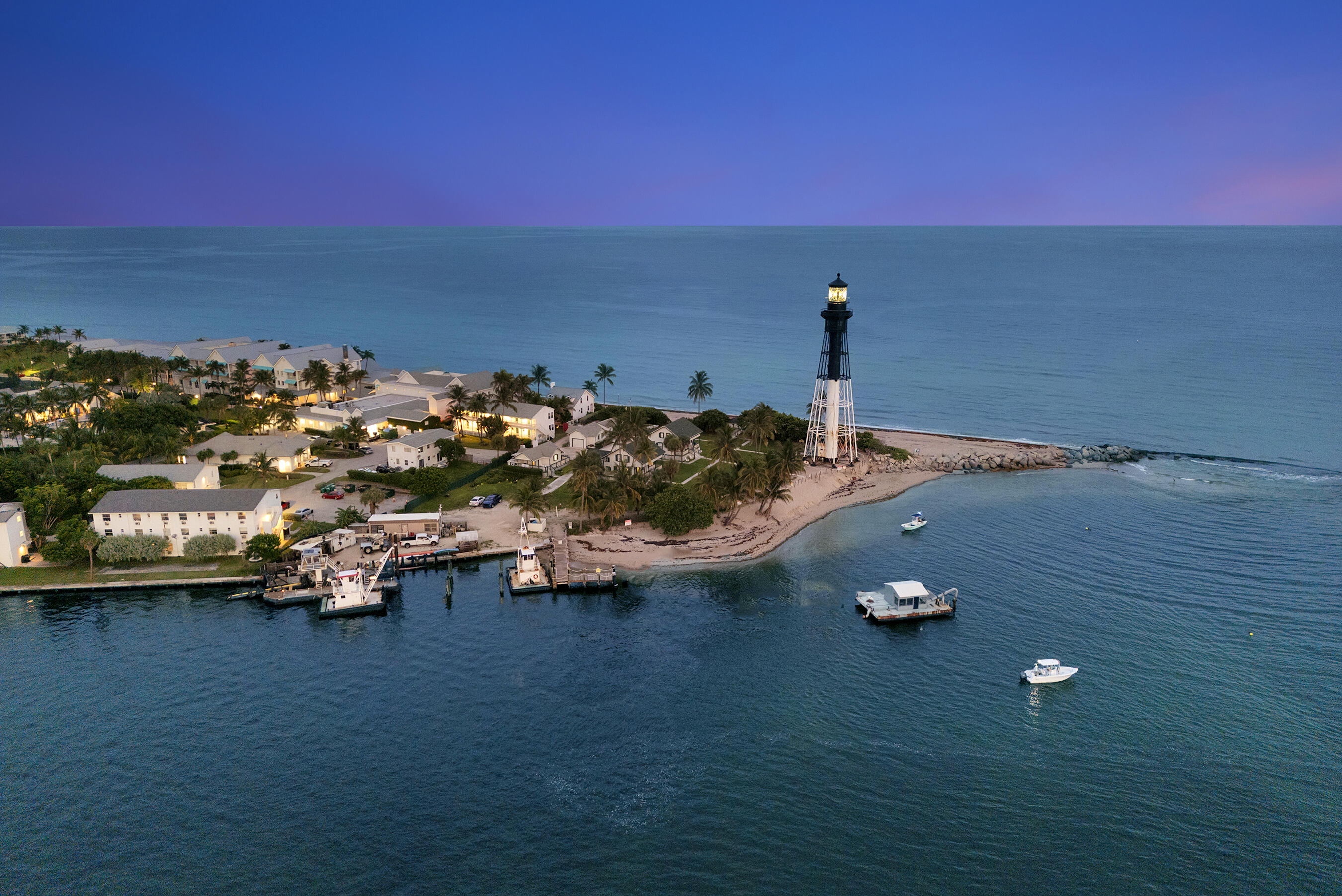 3205 Beacon Pompano Beach, FL 33062