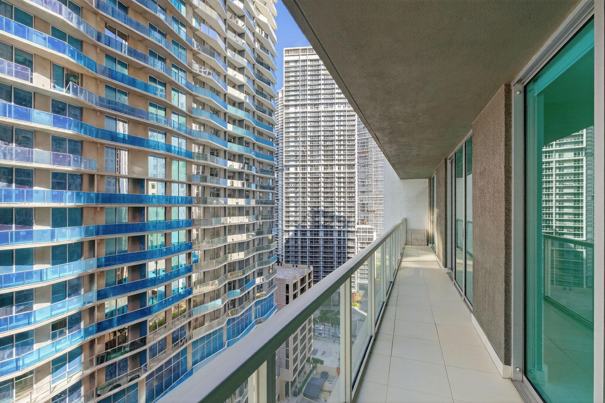 image 500 Brickell West Condo26