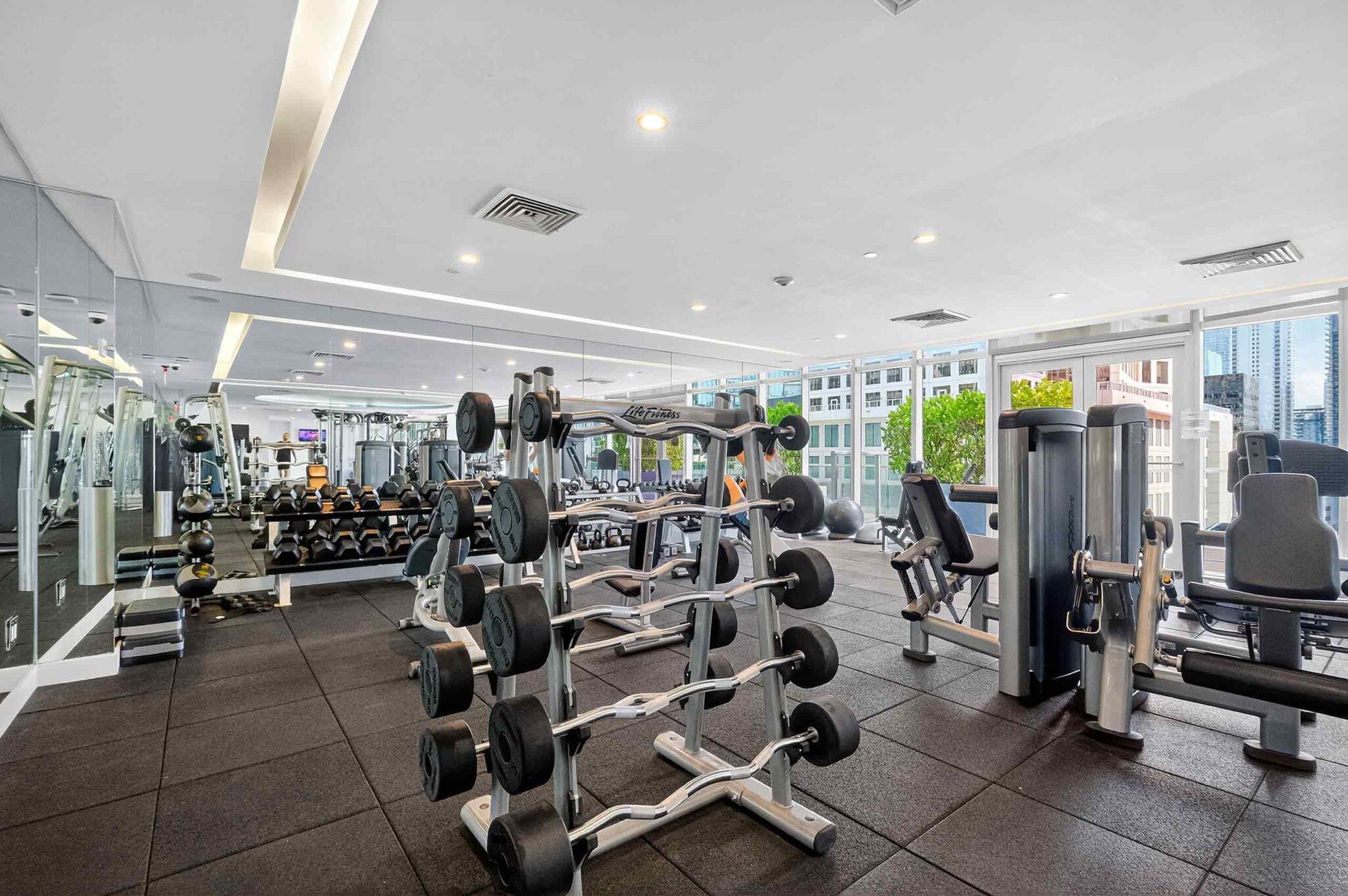 image 500 Brickell West Condo35