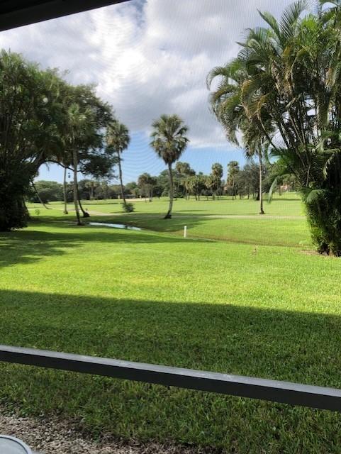3980 Oaks Clubhouse Dr #101