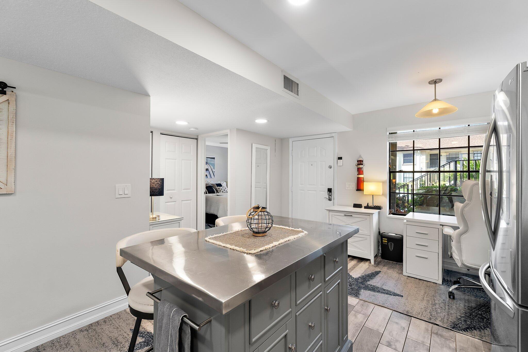 1201 Pinecrest Cir #B Jupiter, FL 33458