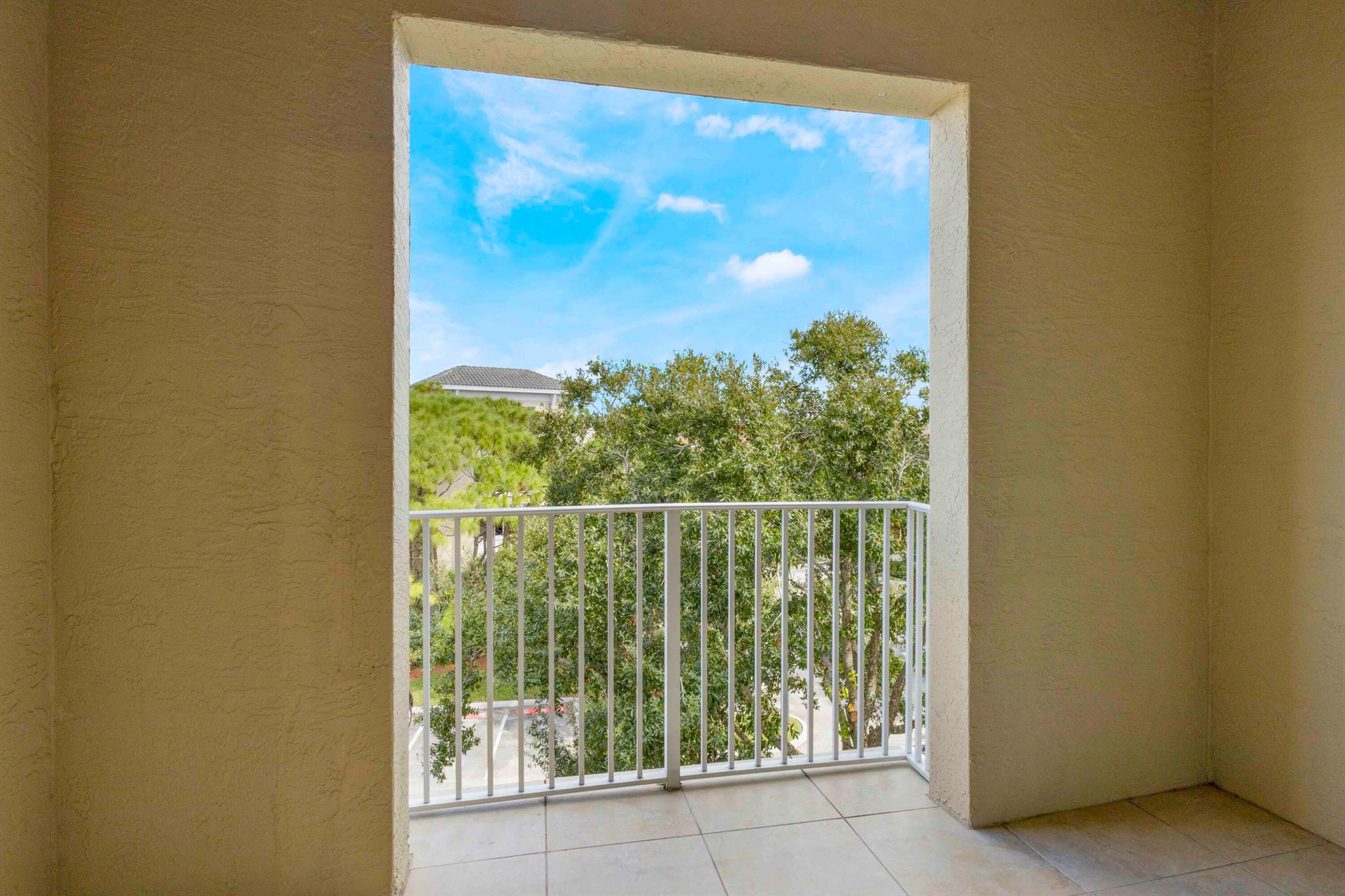 Undisclosed Address Jupiter, FL 33458