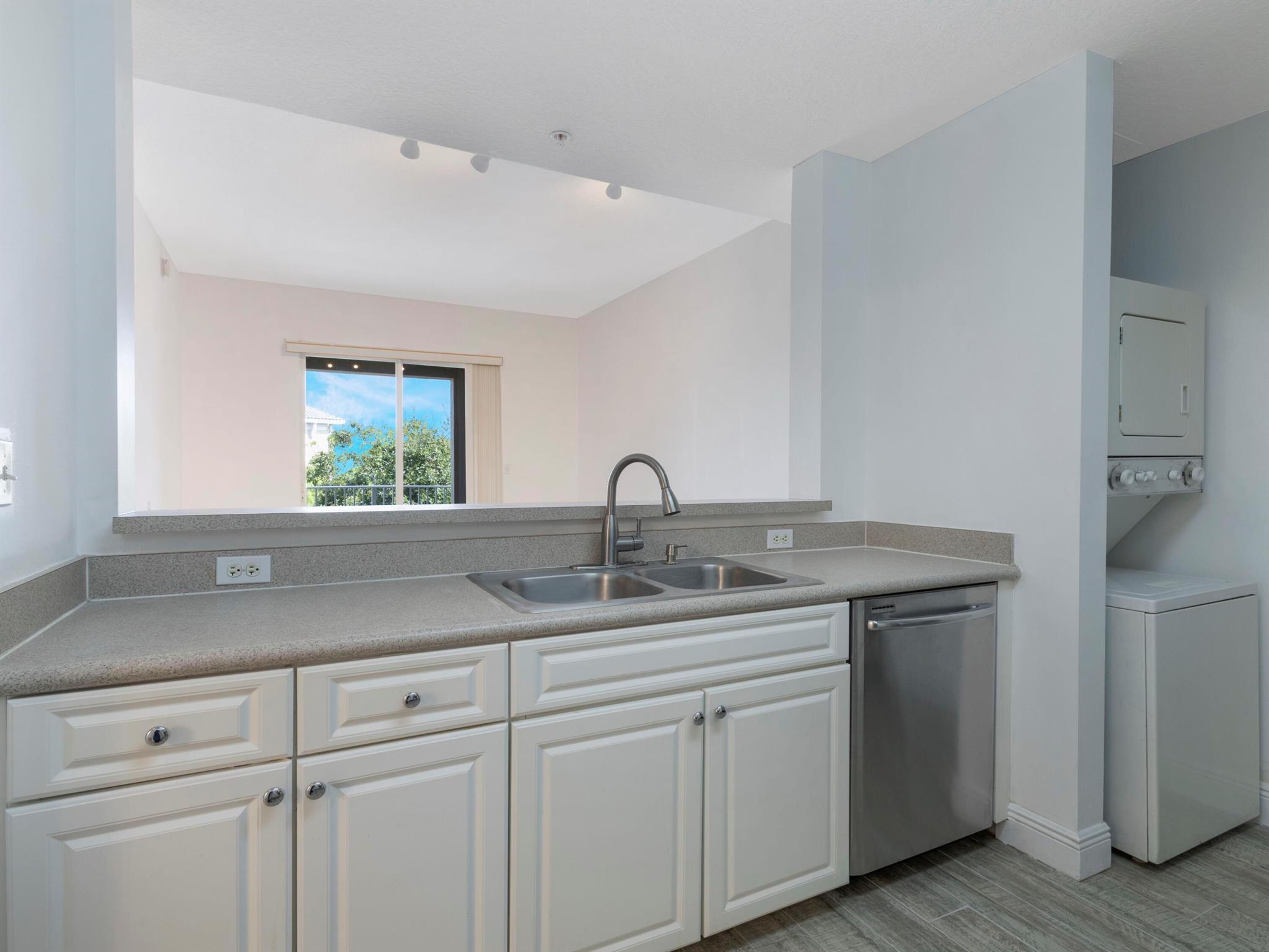 Undisclosed Address Jupiter, FL 33458