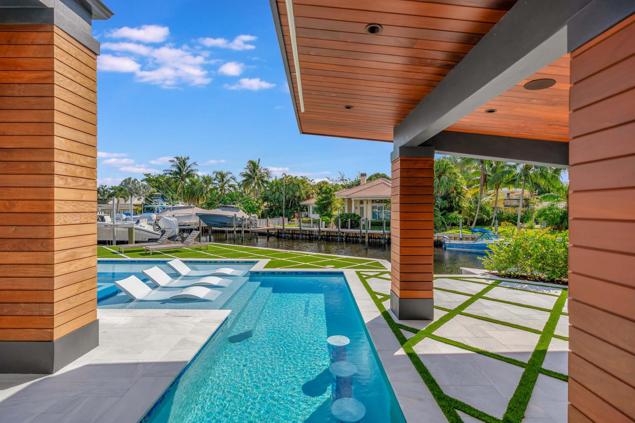 2143 Carib Cir Palm Beach Gardens, FL 33410