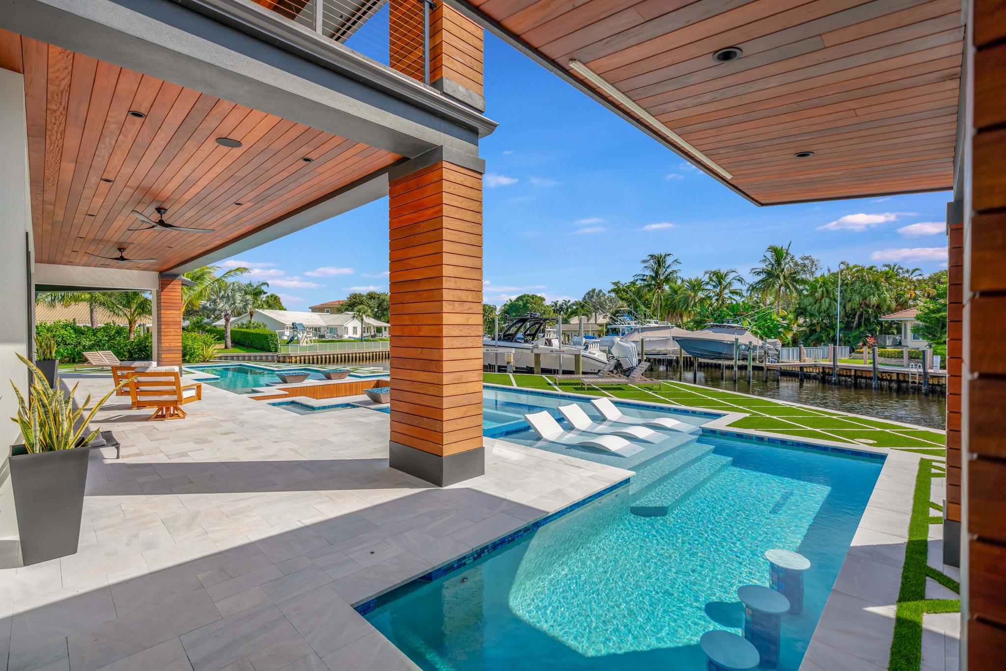 2143 Carib Cir Palm Beach Gardens, FL 33410