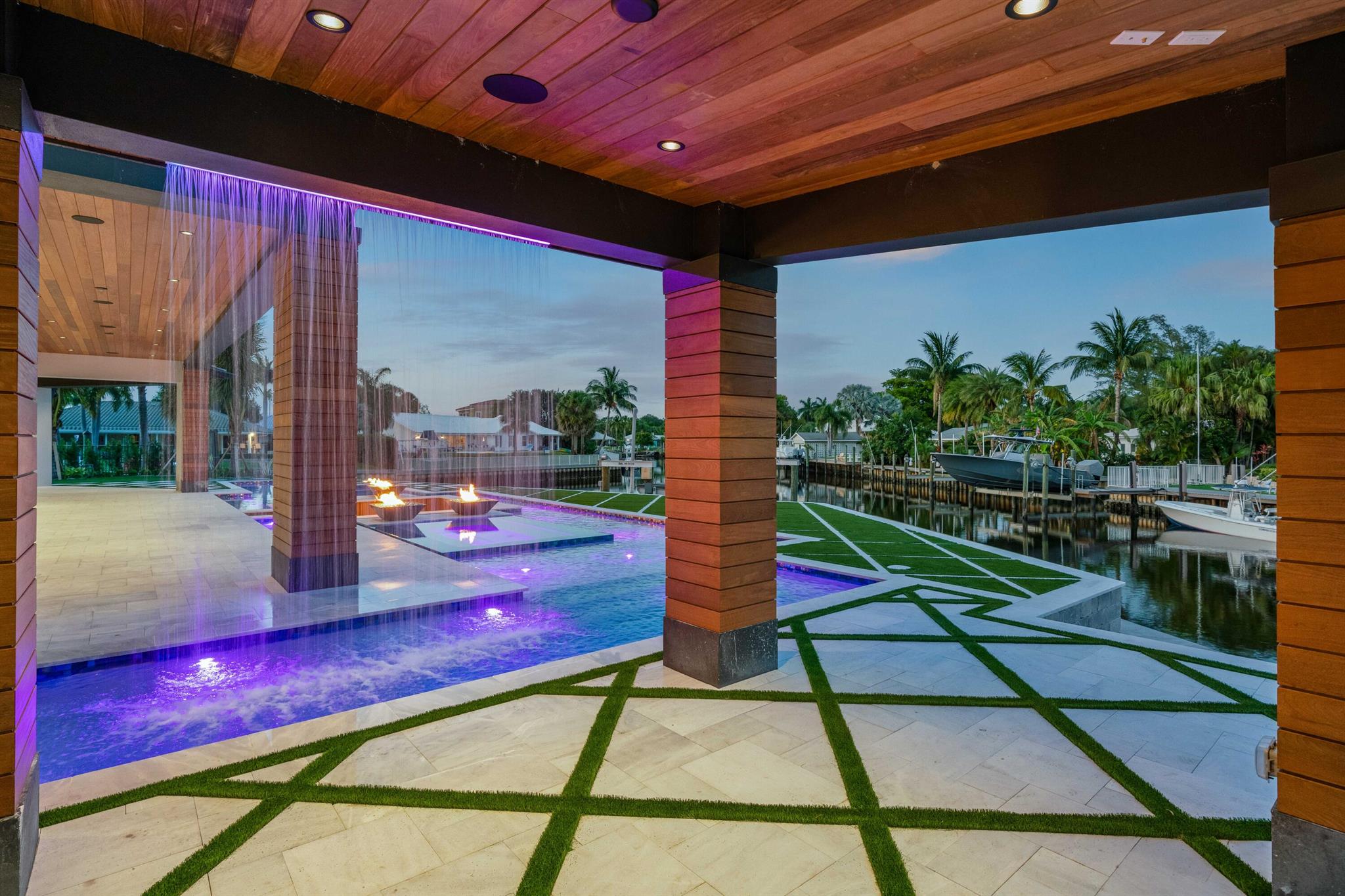 2143 Carib Cir Palm Beach Gardens, FL 33410