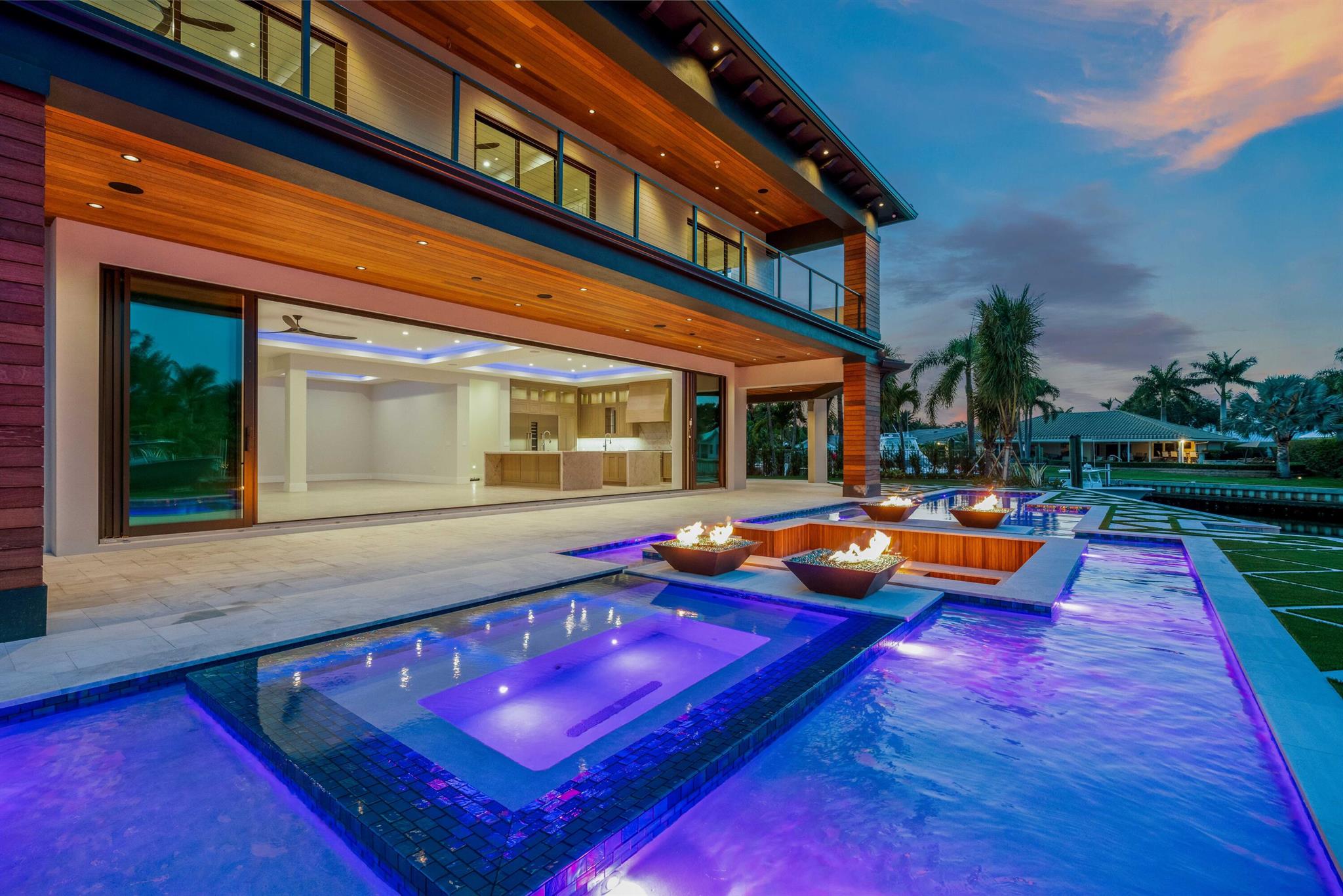 2143 Carib Cir Palm Beach Gardens, FL 33410