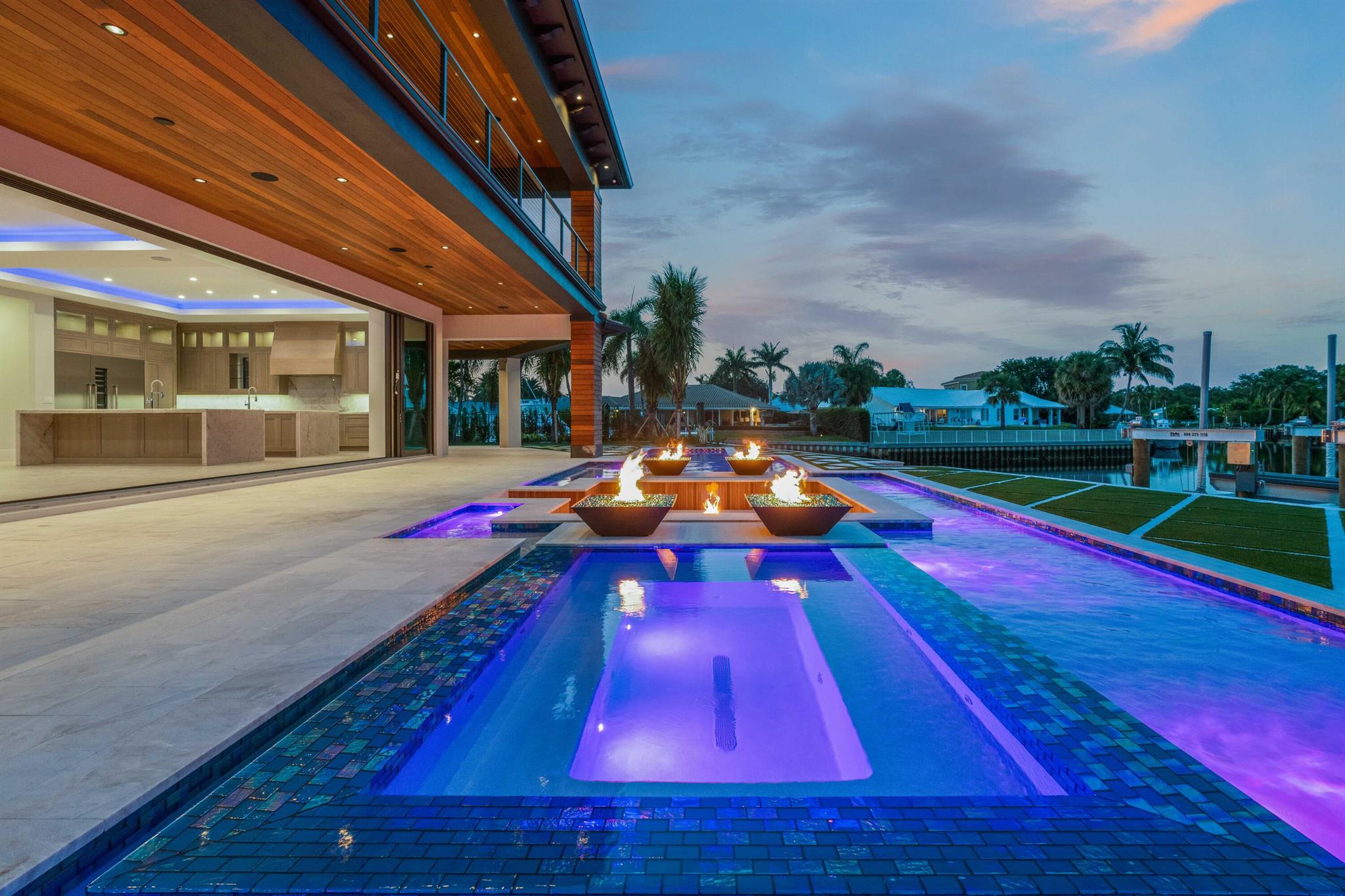 2143 Carib Cir Palm Beach Gardens, FL 33410