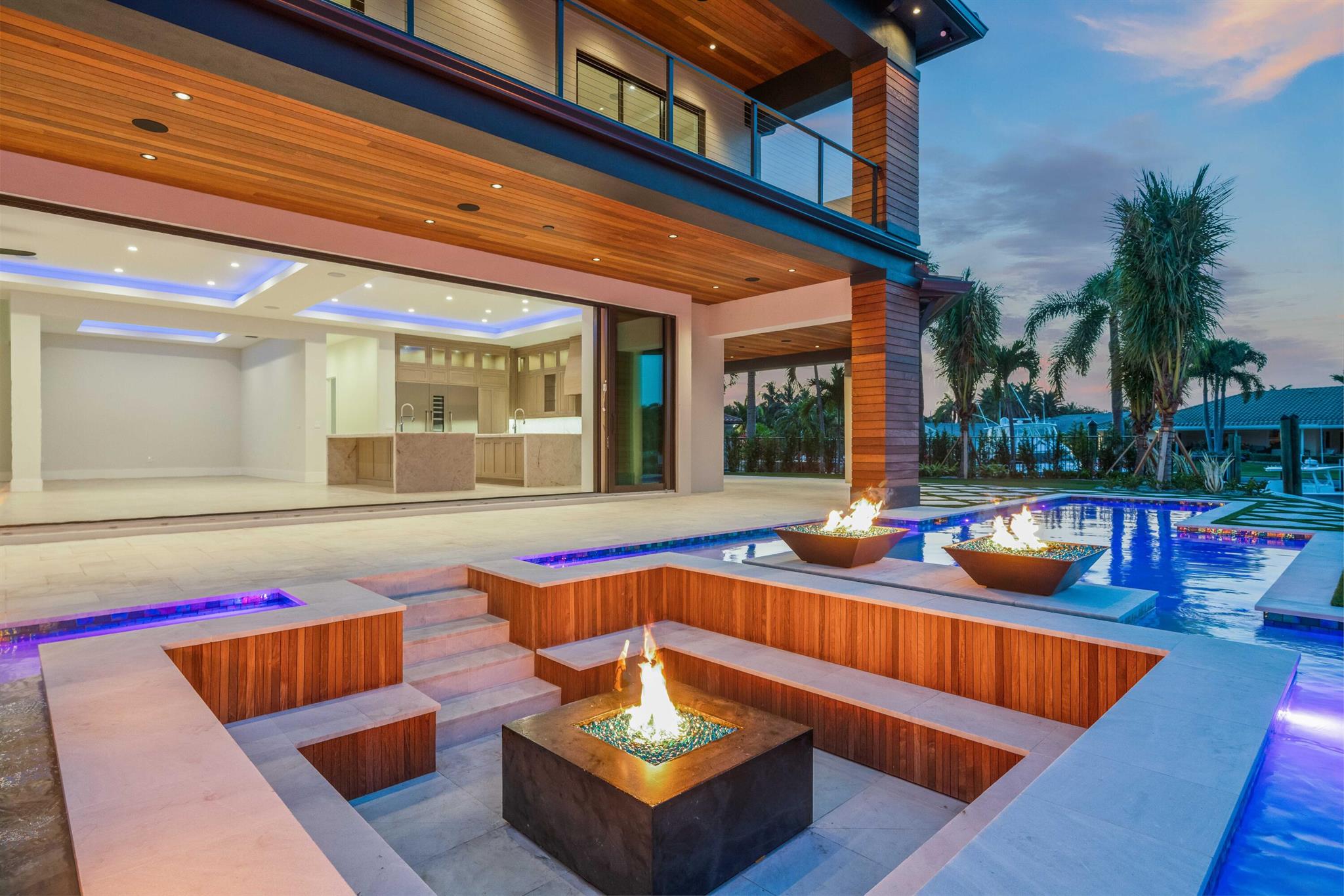 2143 Carib Cir Palm Beach Gardens, FL 33410