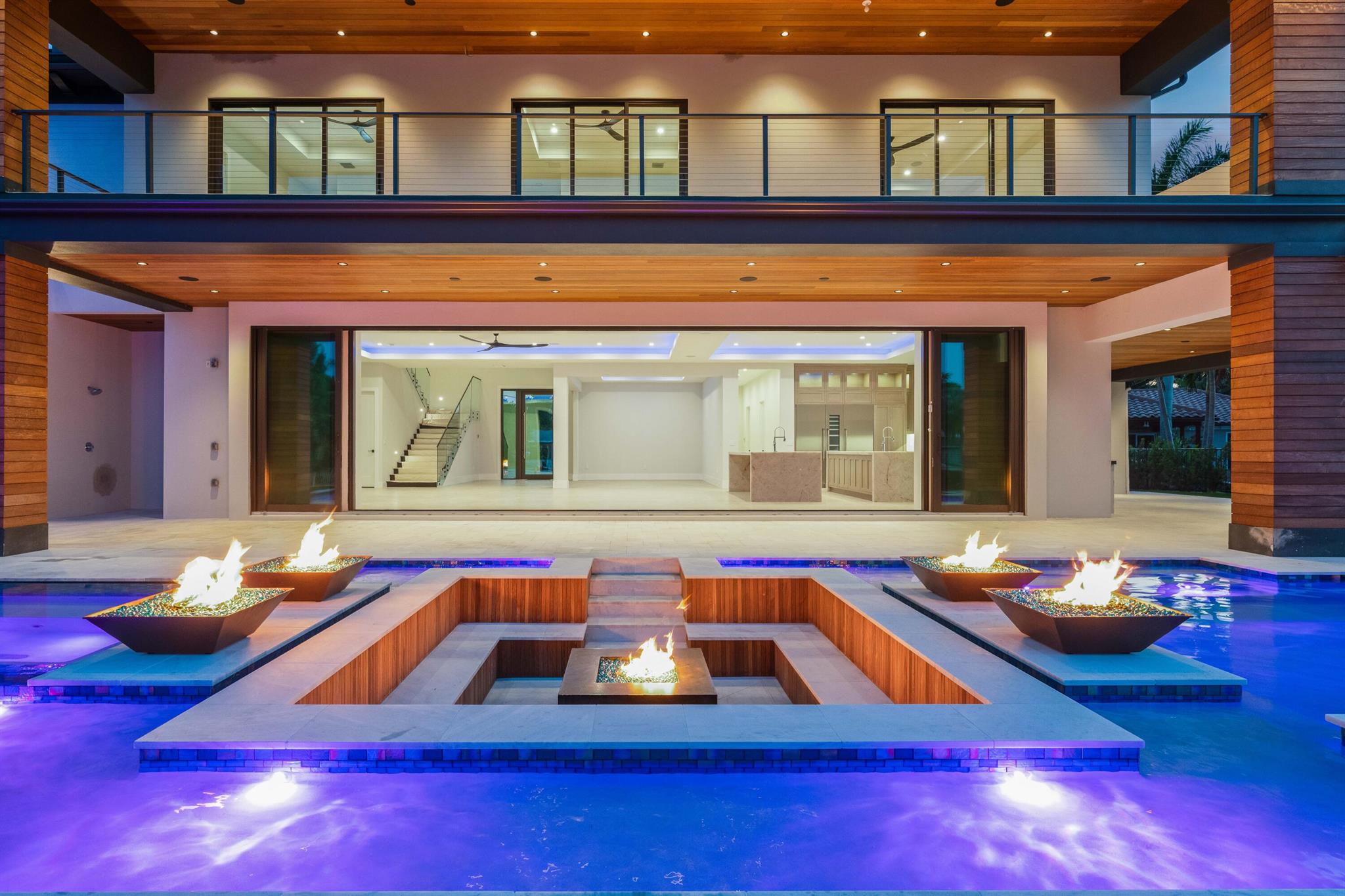 2143 Carib Cir Palm Beach Gardens, FL 33410