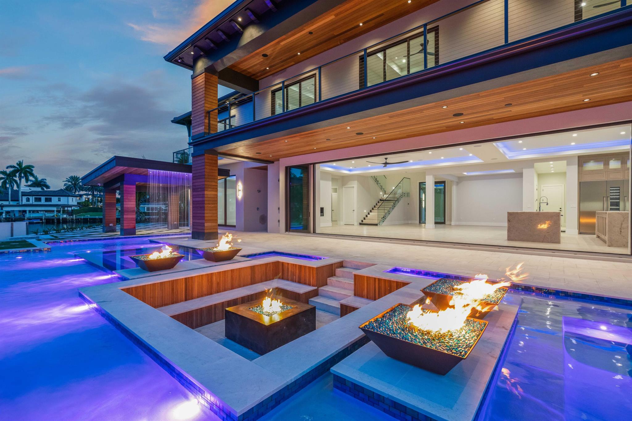 2143 Carib Cir Palm Beach Gardens, FL 33410