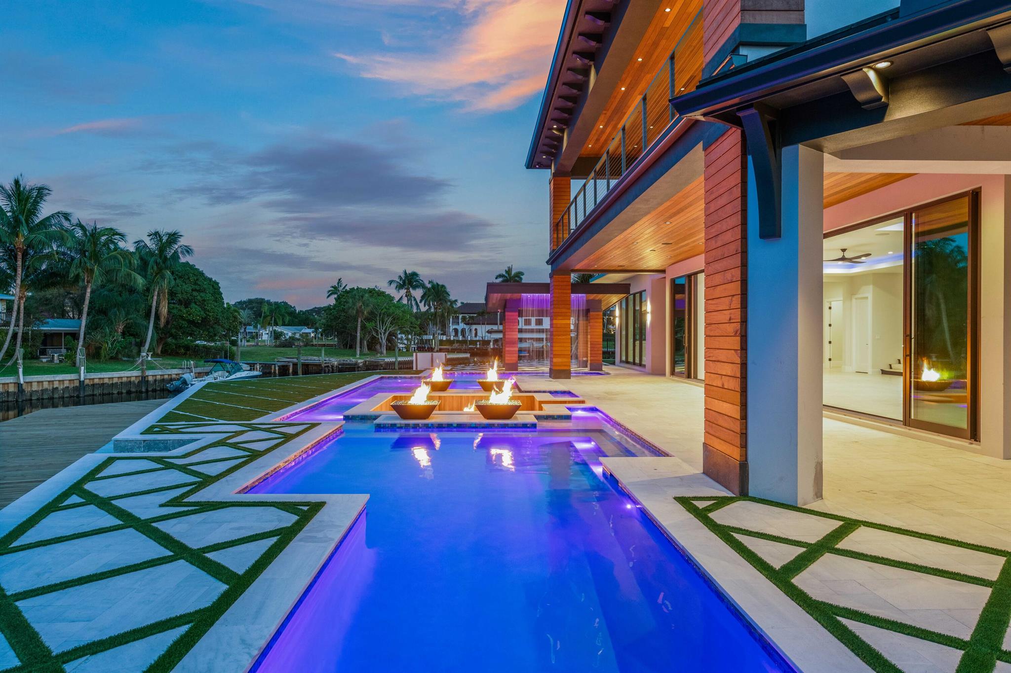 2143 Carib Cir Palm Beach Gardens, FL 33410