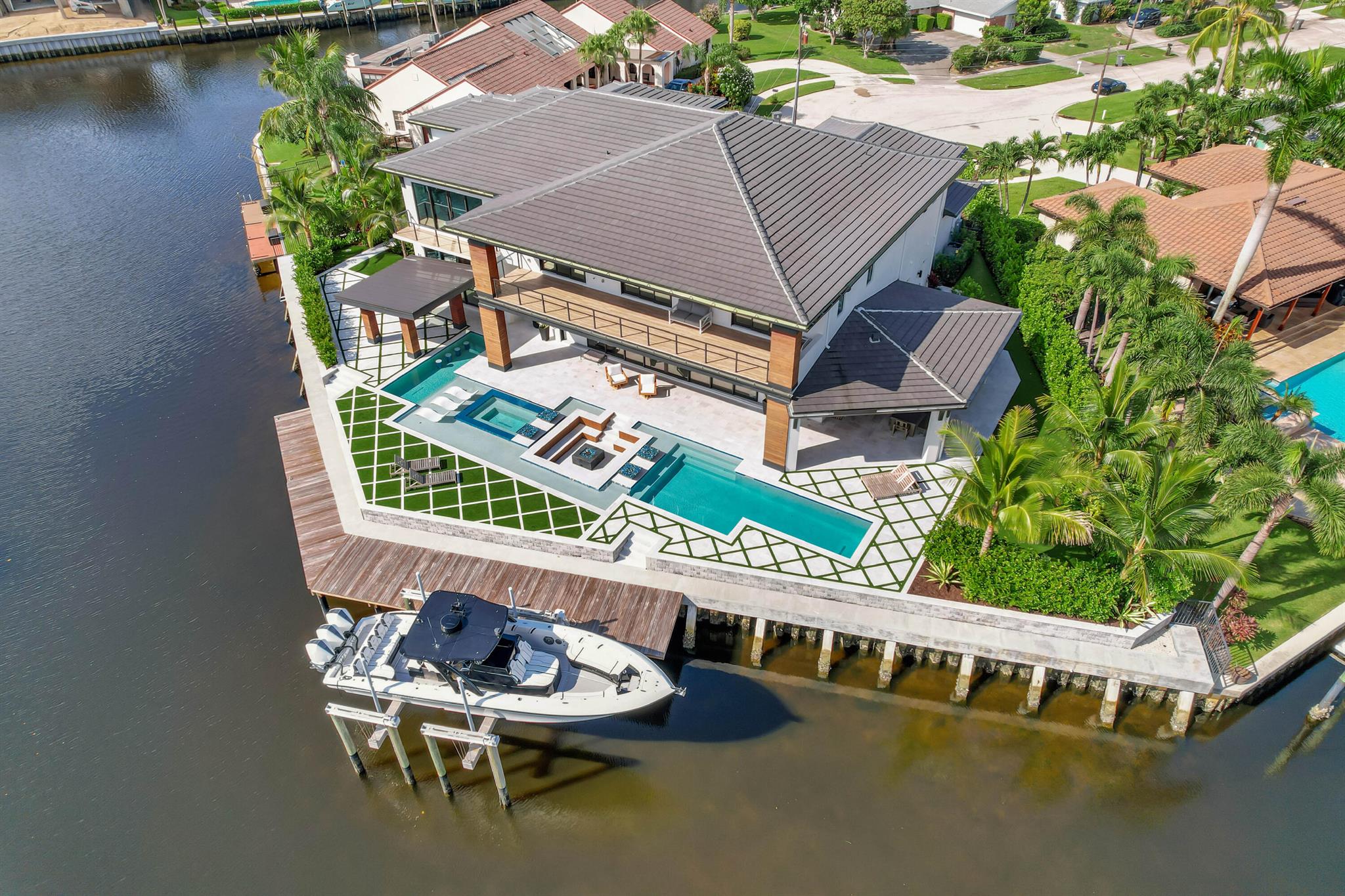 2143 Carib Cir Palm Beach Gardens, FL 33410