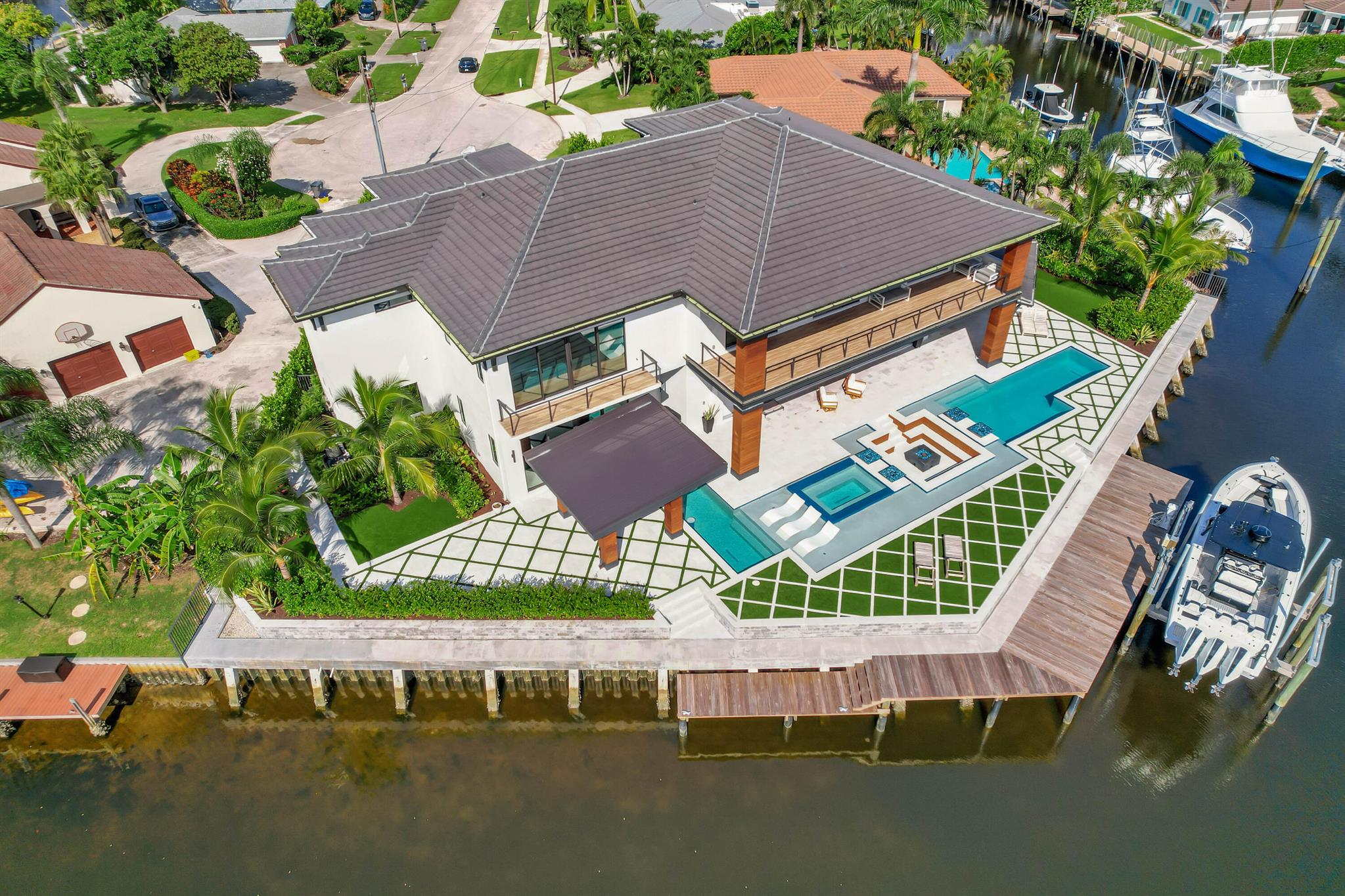 2143 Carib Cir Palm Beach Gardens, FL 33410