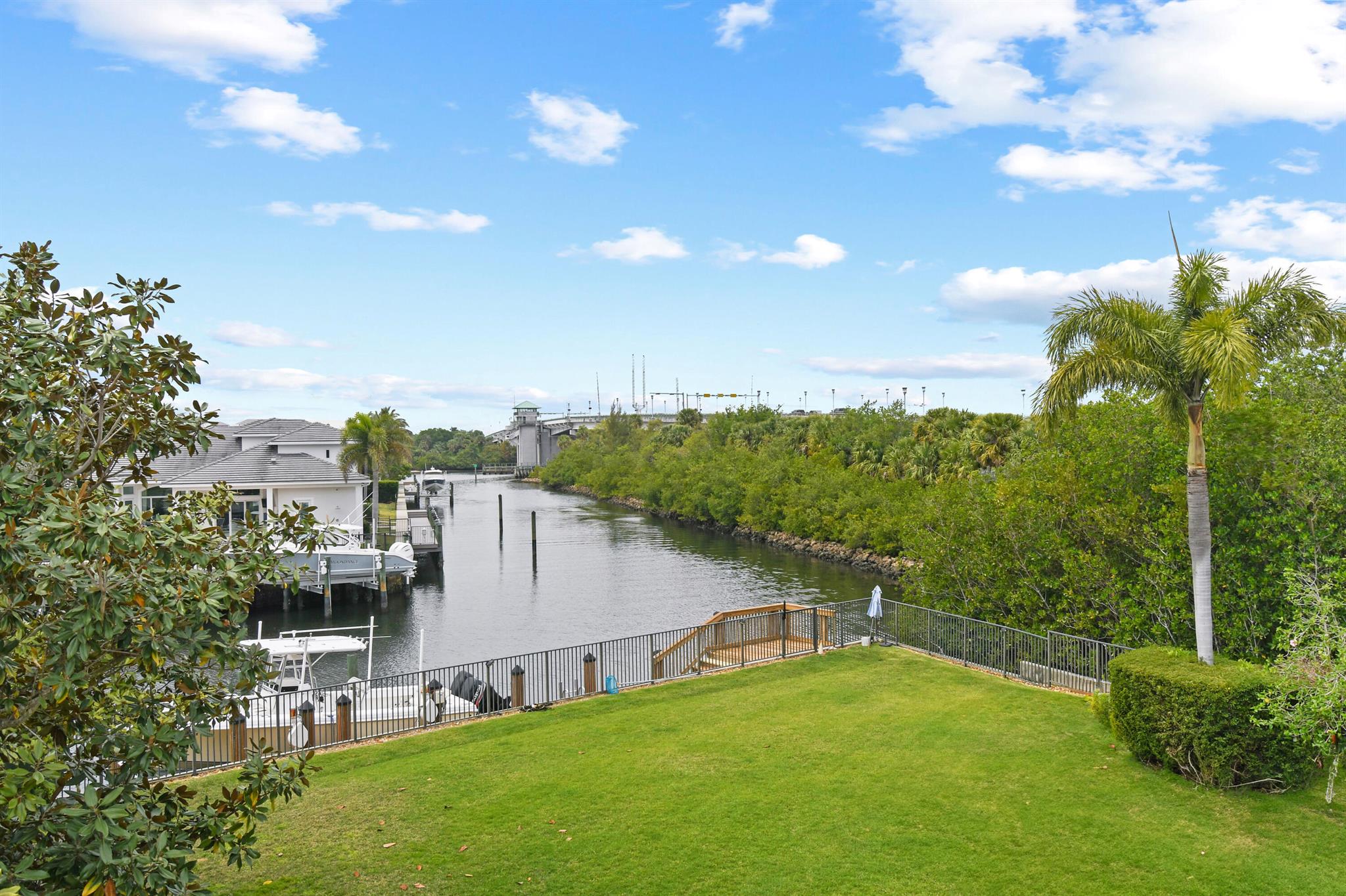 13965 Willow Cay Dr North Palm Beach, FL 33408