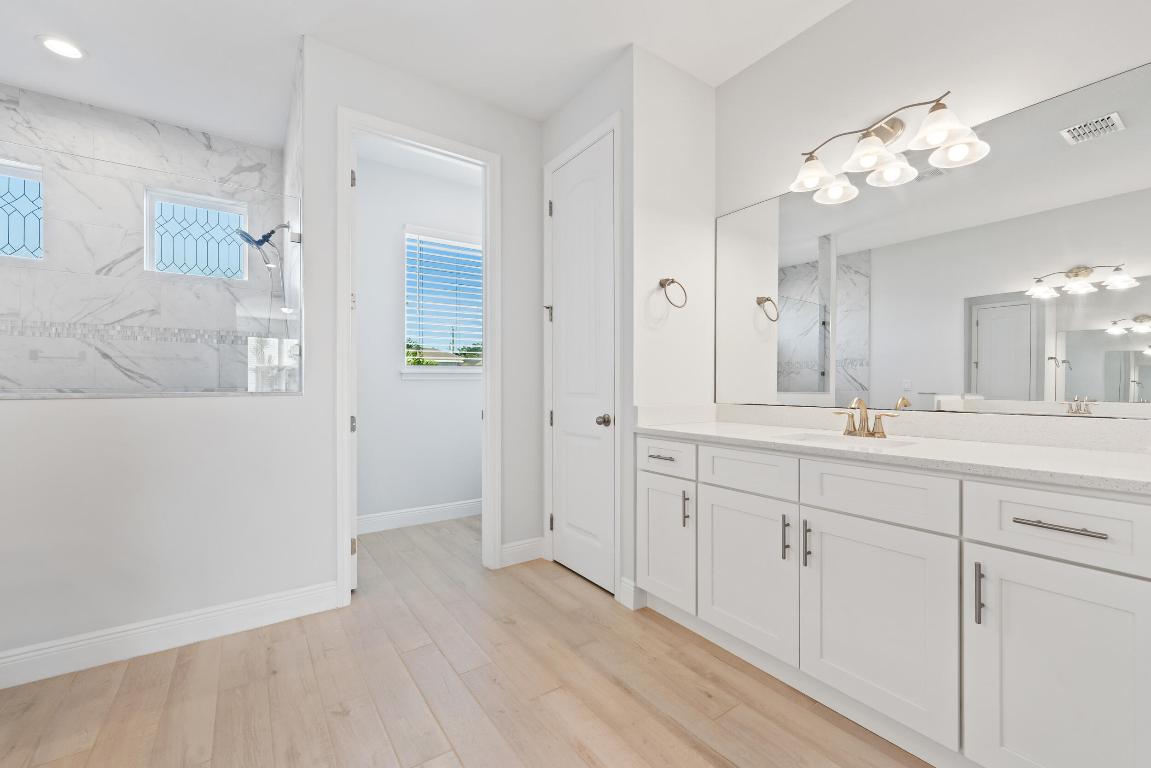 476 SW Crawfish Dr Port St Lucie, FL 34953