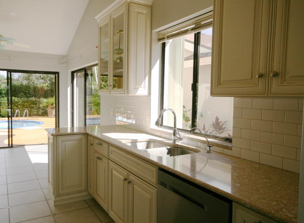 141 Seashore Jupiter, FL 33477