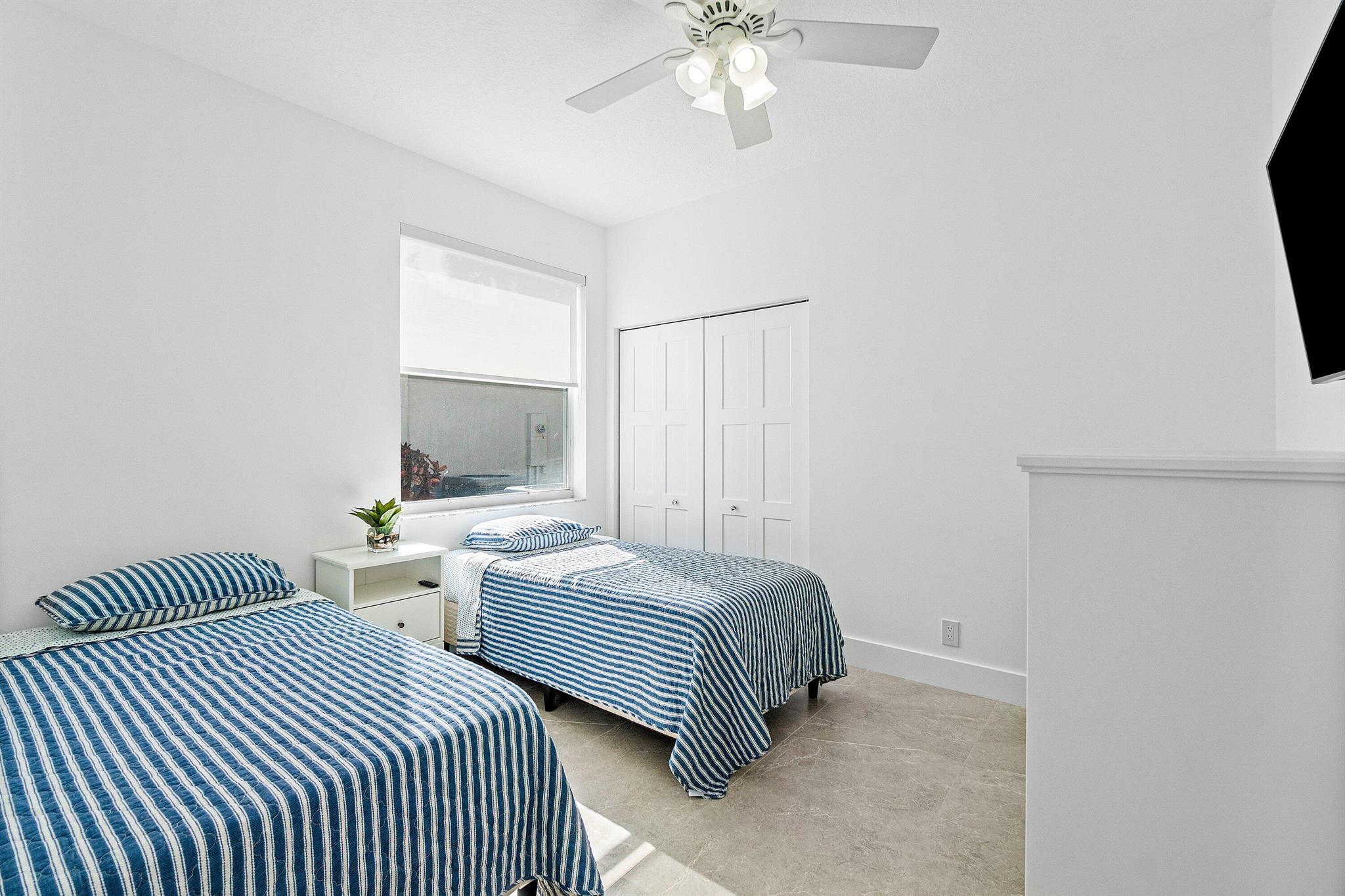 10605 Royal Caribbean Cir Boynton Beach, FL 33437