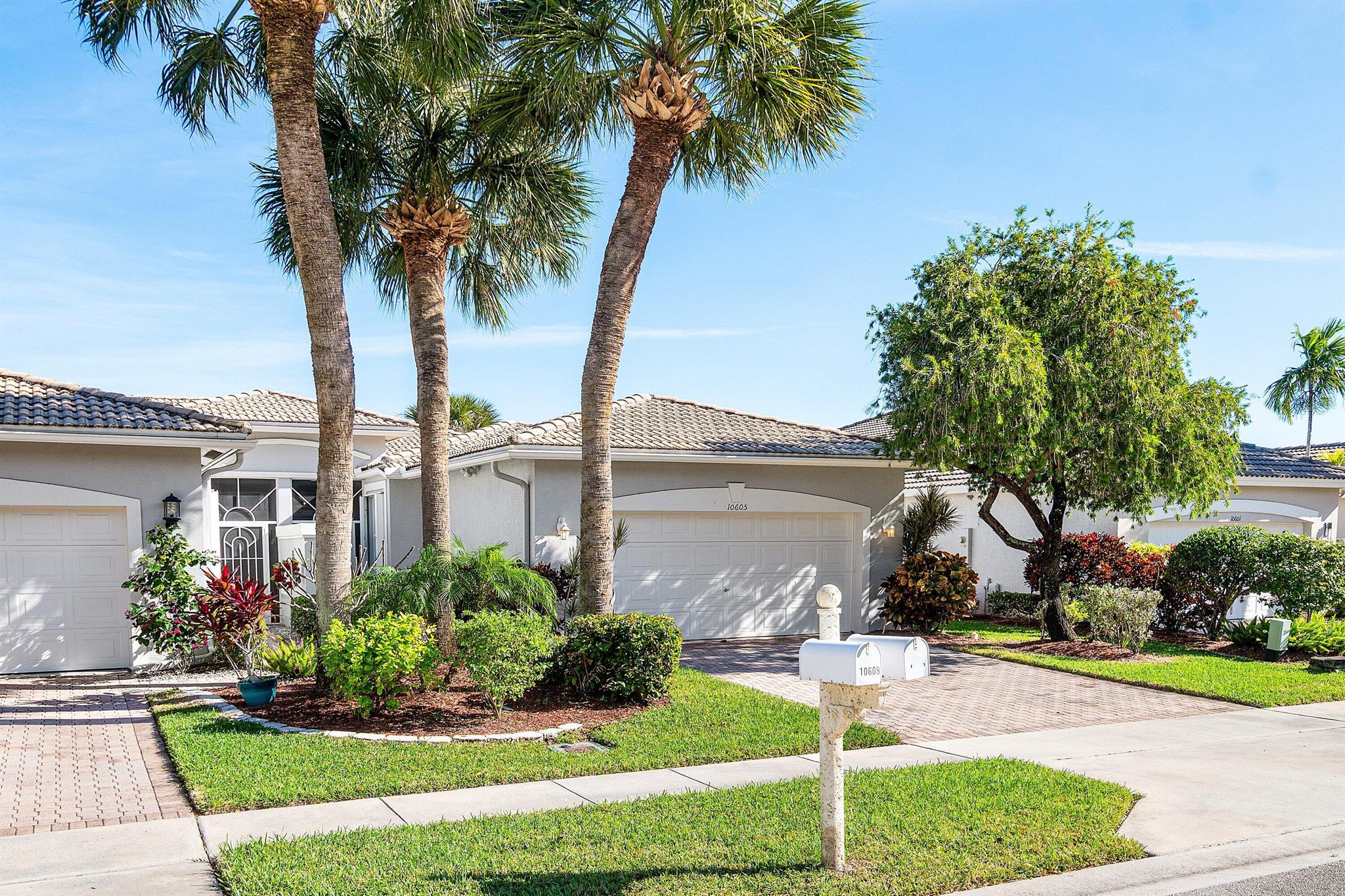 10605 Royal Caribbean Cir Boynton Beach, FL 33437