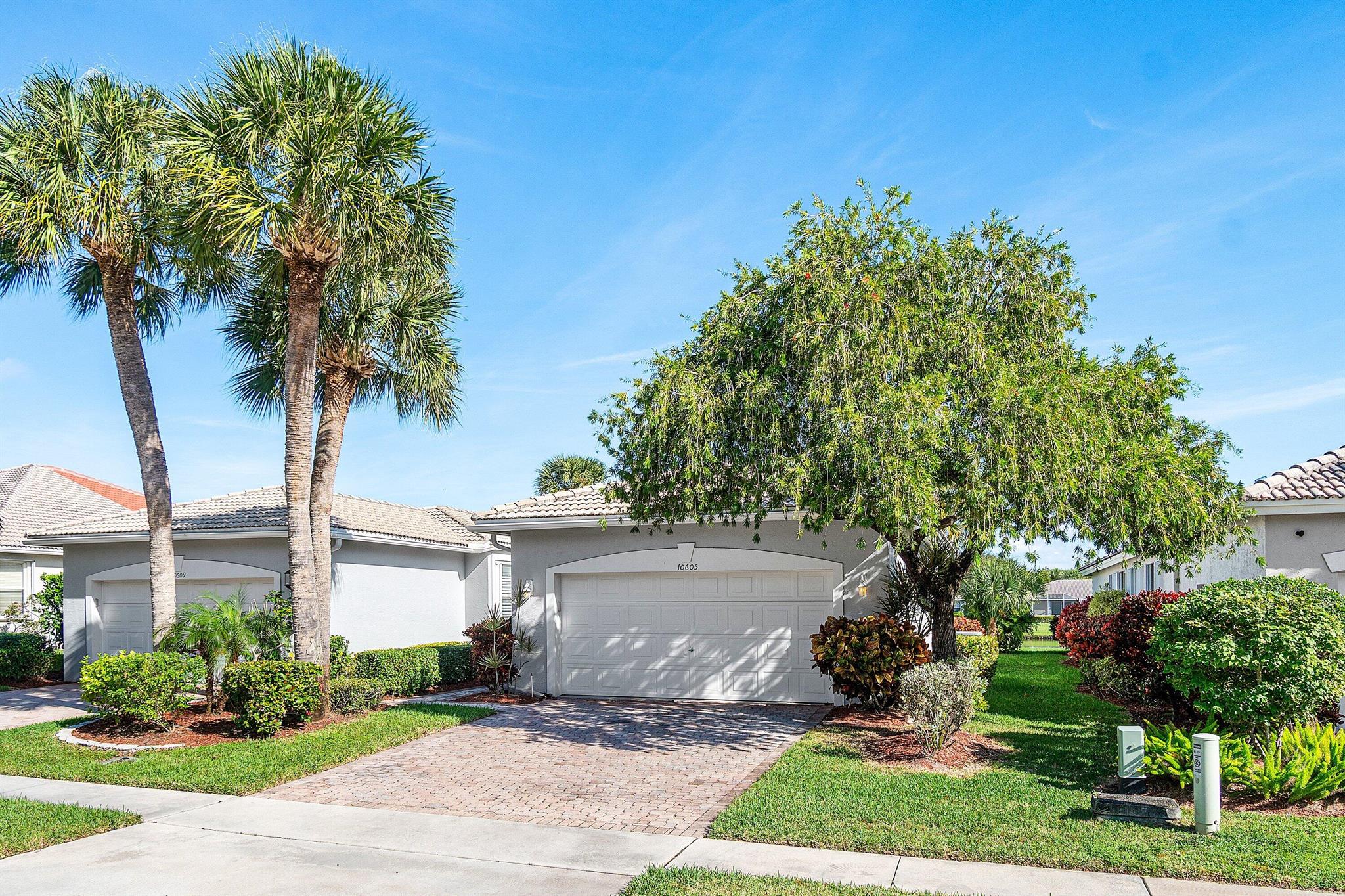 10605 Royal Caribbean Cir Boynton Beach, FL 33437