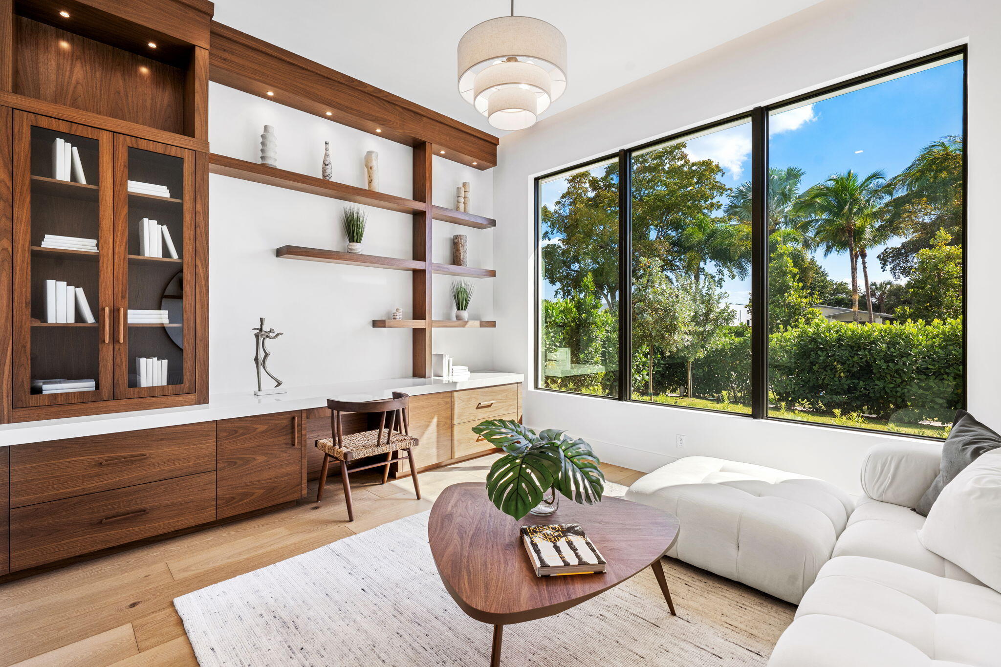 247 Seville West Palm Beach, FL 33405