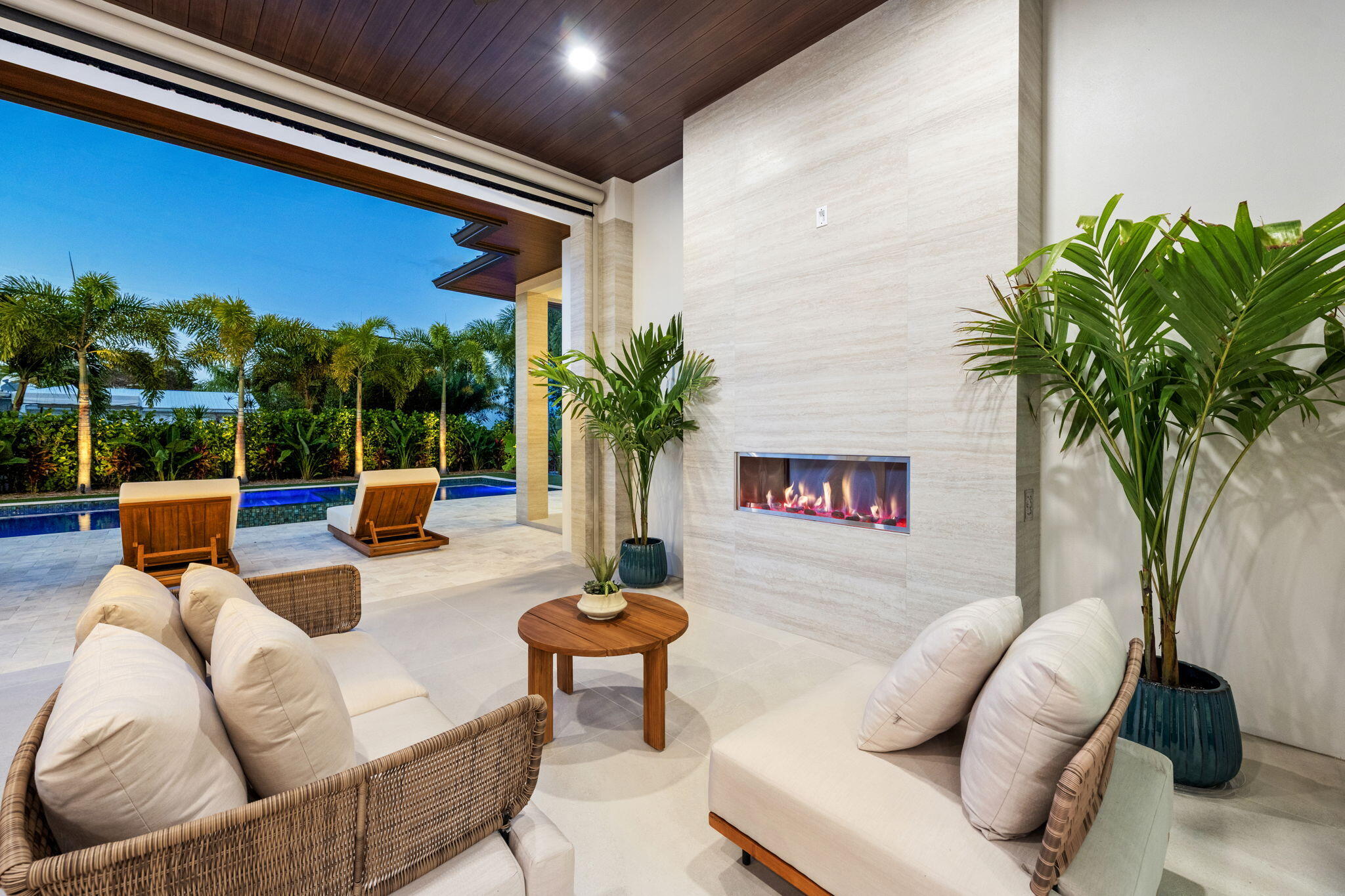 247 Seville West Palm Beach, FL 33405