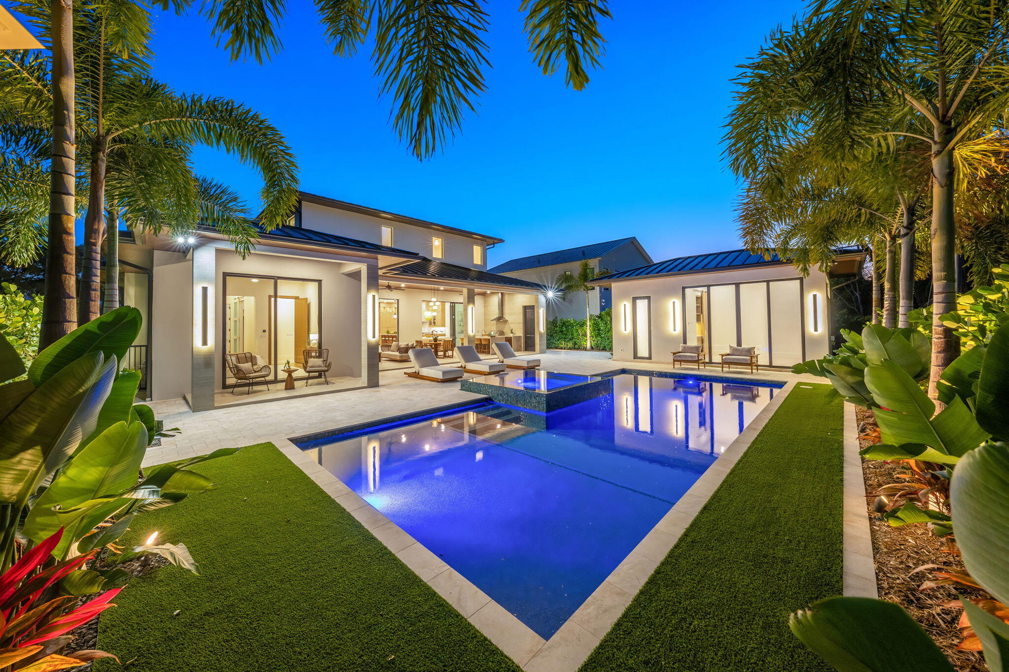 247 Seville West Palm Beach, FL 33405