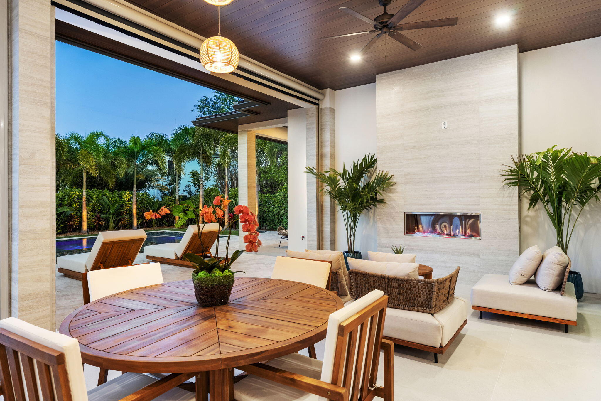 247 Seville West Palm Beach, FL 33405