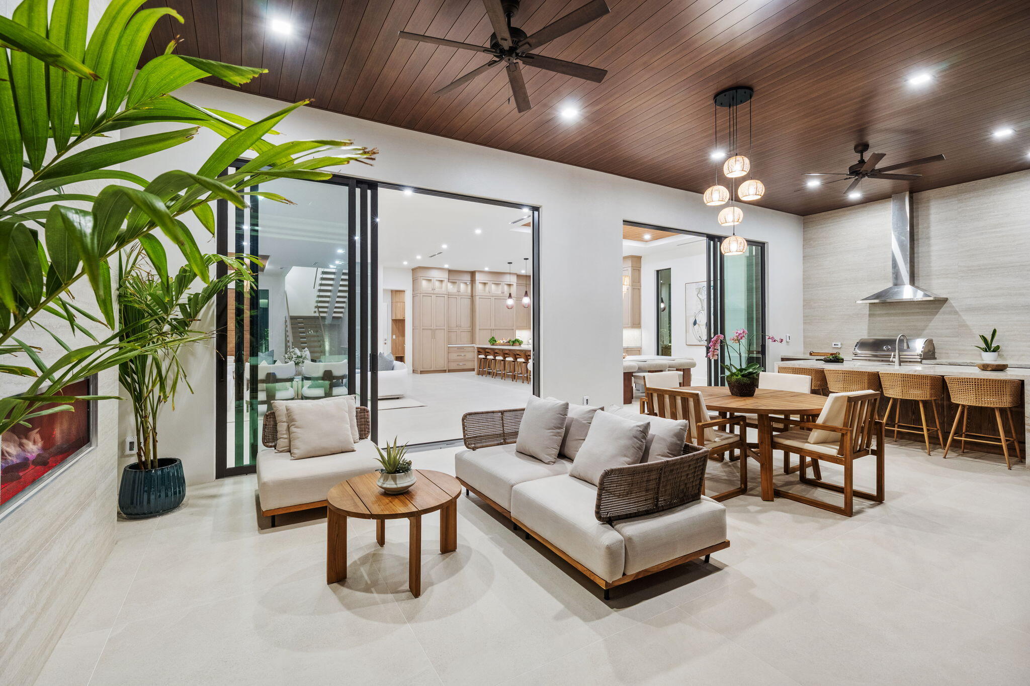 247 Seville West Palm Beach, FL 33405