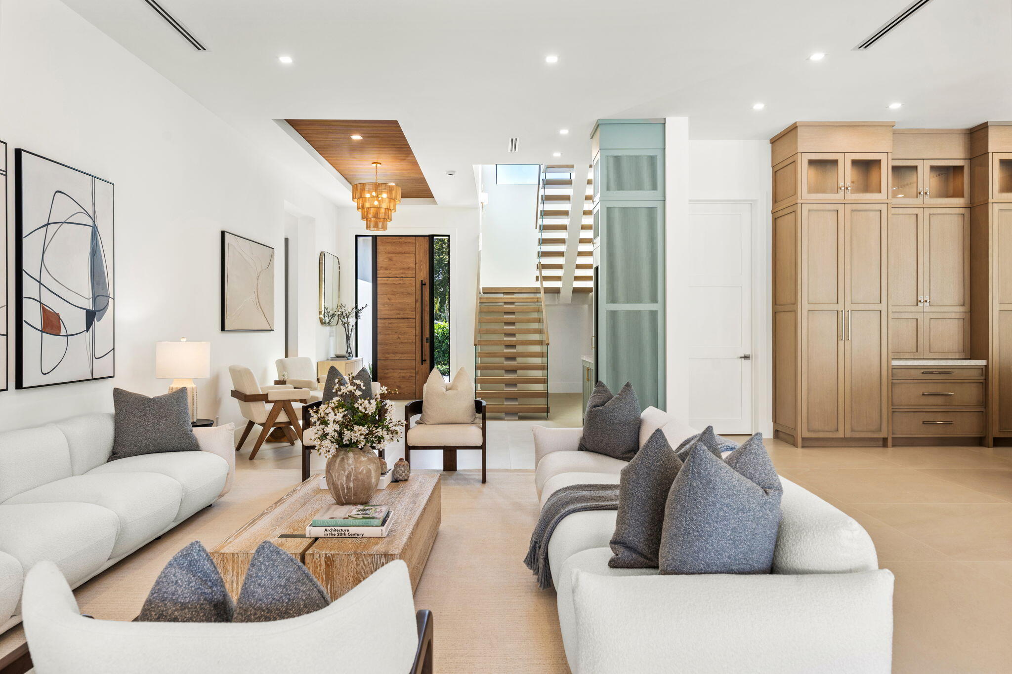 247 Seville West Palm Beach, FL 33405