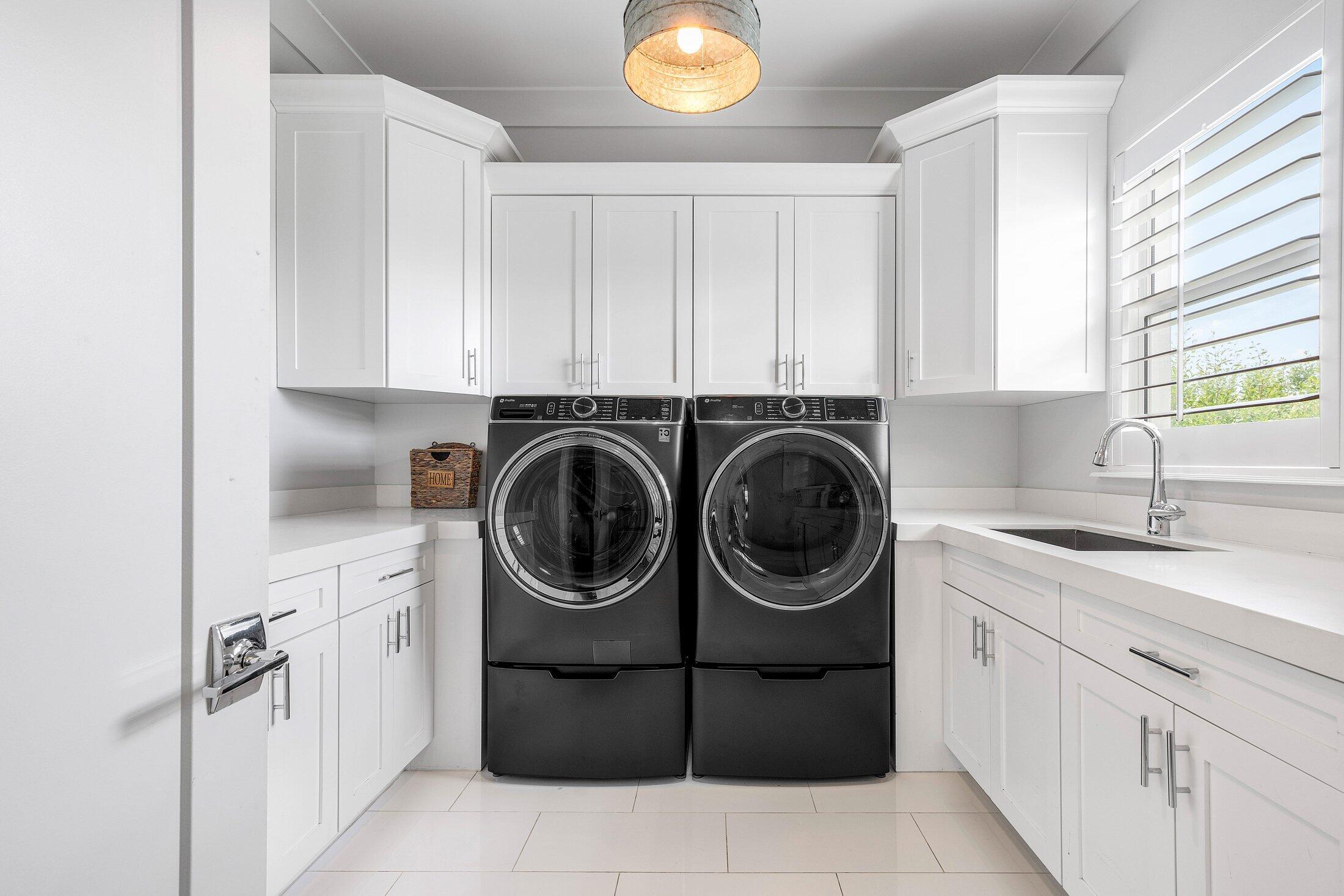 2100 Notre Dame Lake Worth Beach, FL 33460