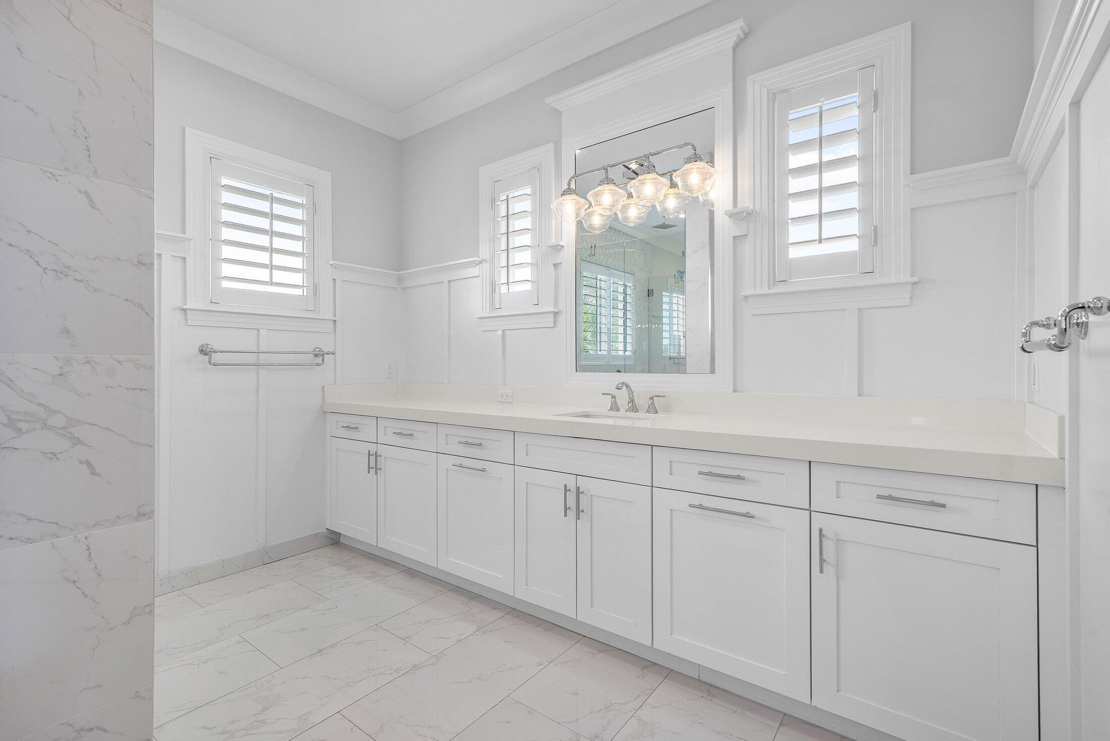 2100 Notre Dame Lake Worth Beach, FL 33460