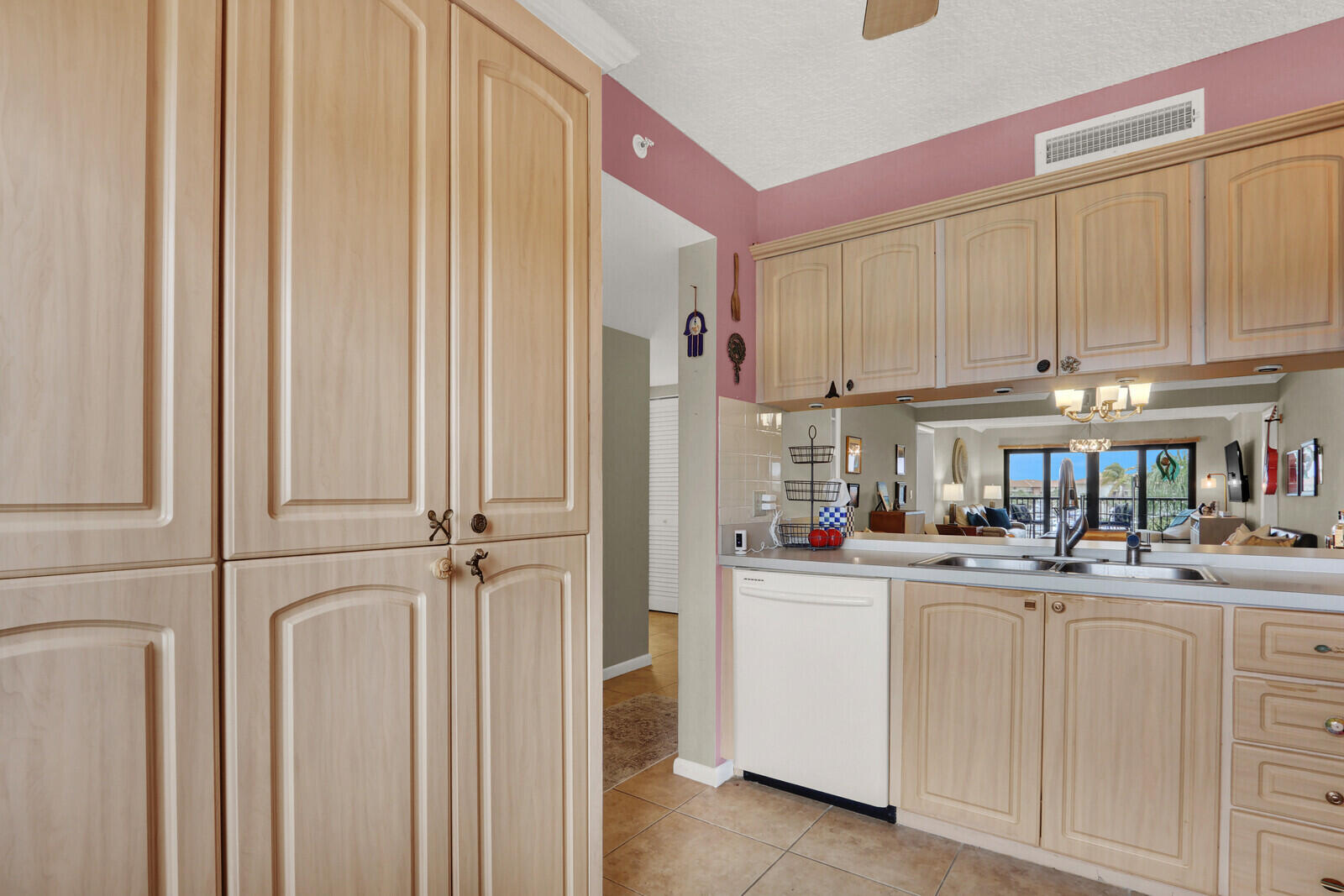 901 Seafarer #403 Jupiter, FL 33477