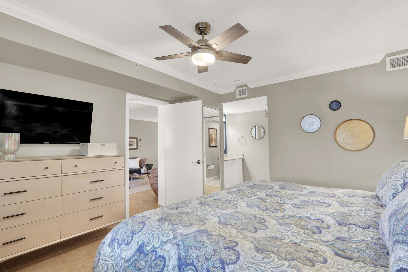 901 Seafarer #403 Jupiter, FL 33477