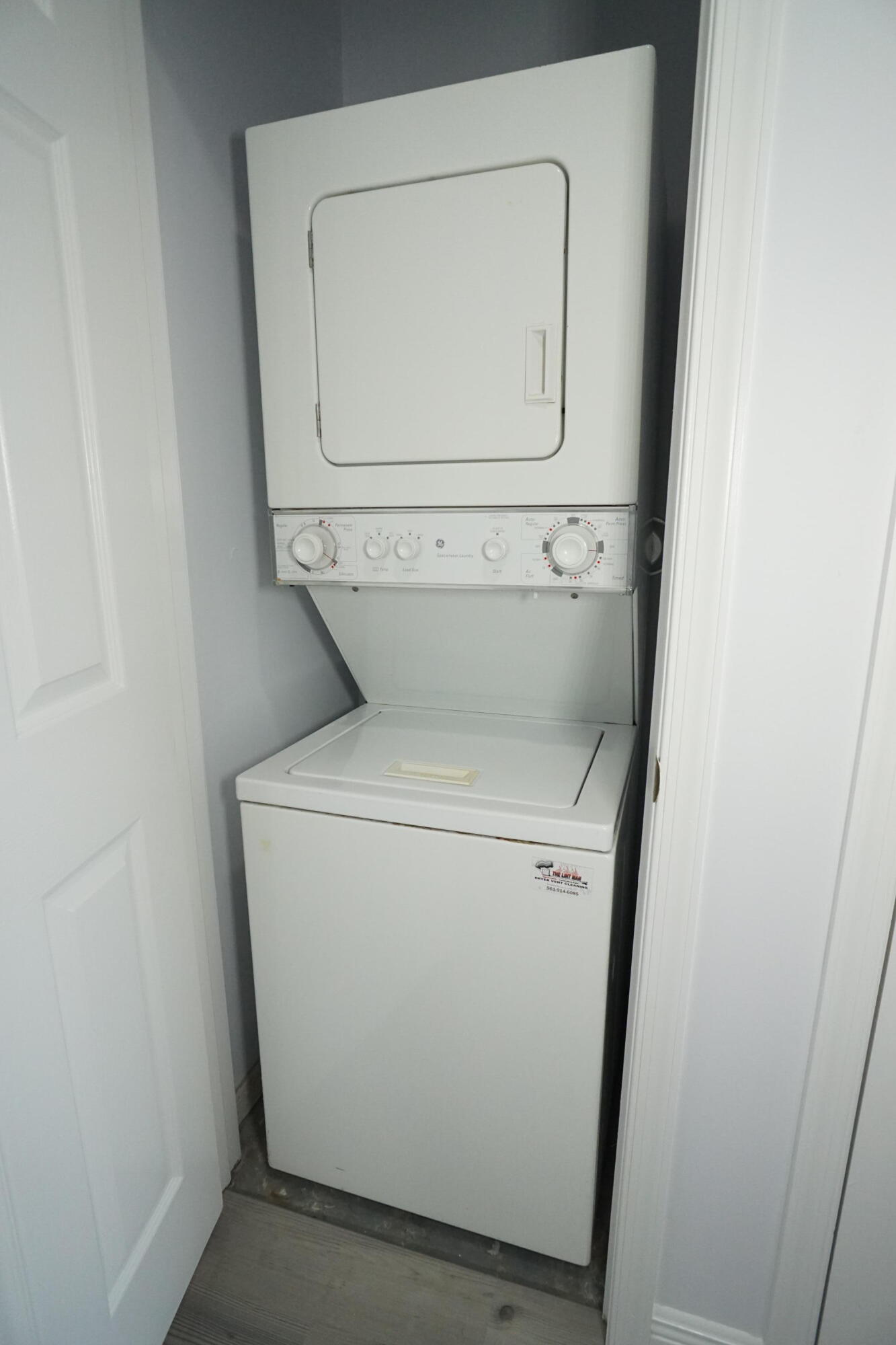 1200 Town Ctr #409 Jupiter, FL 33458