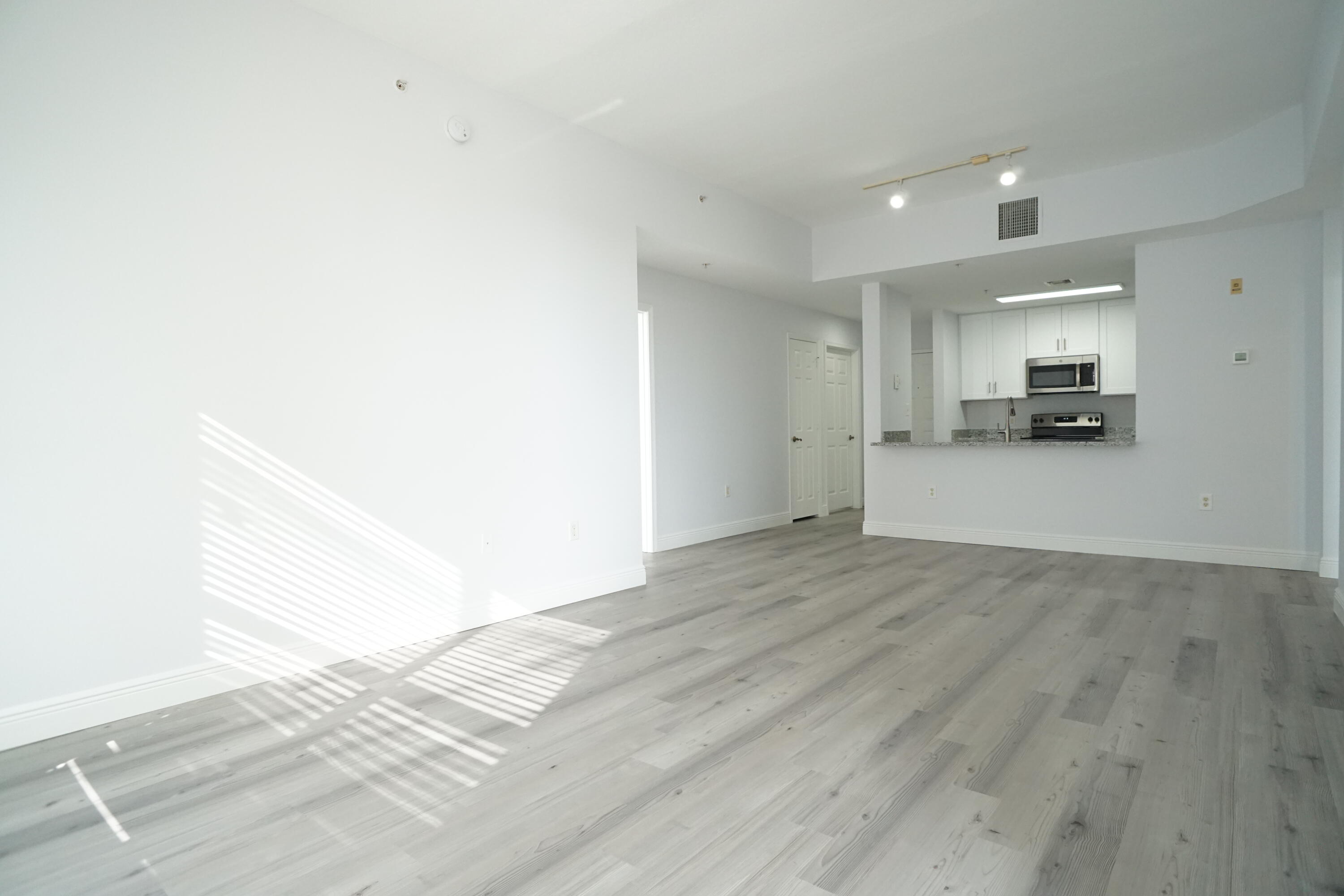 1200 Town Ctr #409 Jupiter, FL 33458