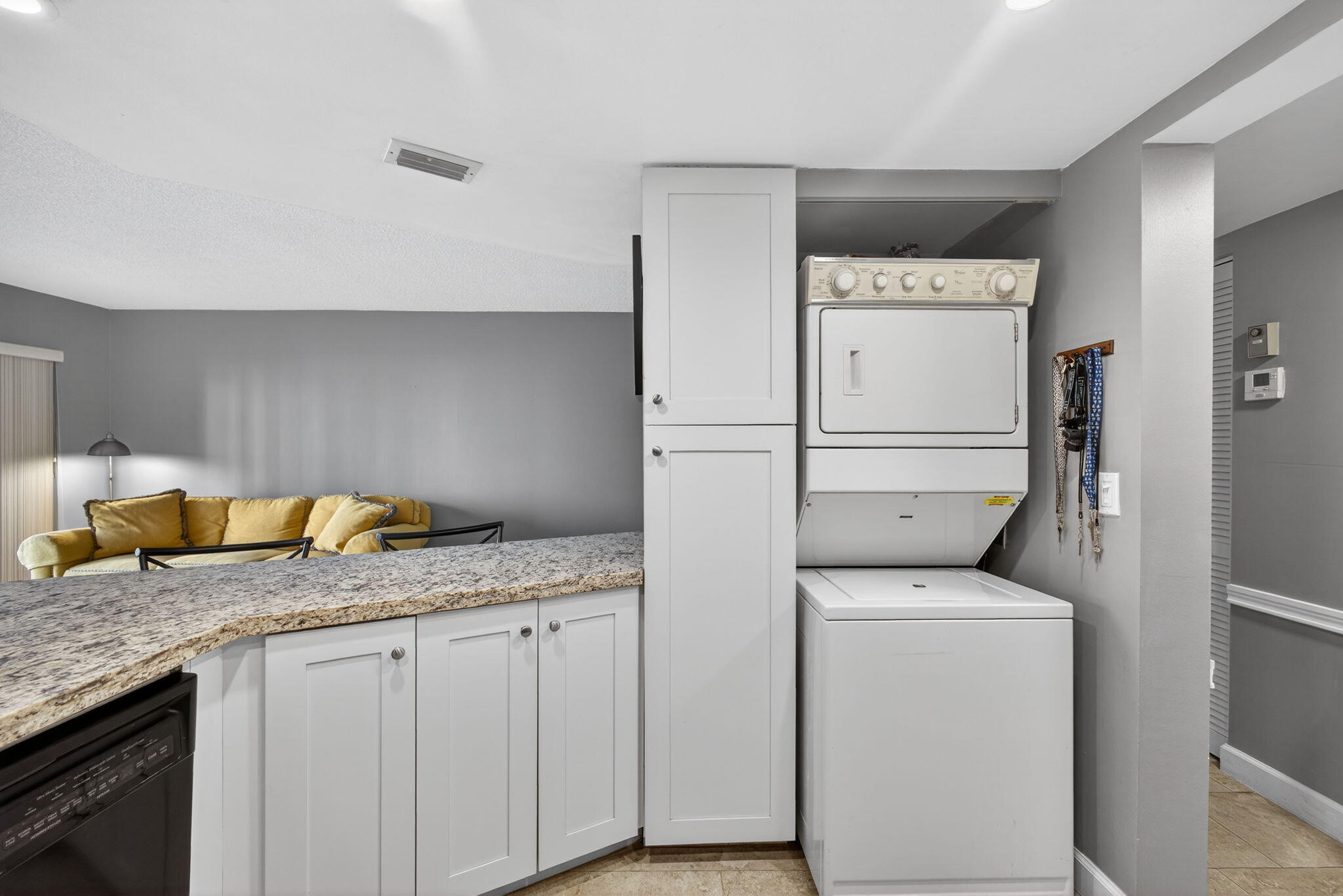 1605 S Us Hwy 1 #D105 Jupiter, FL 33477