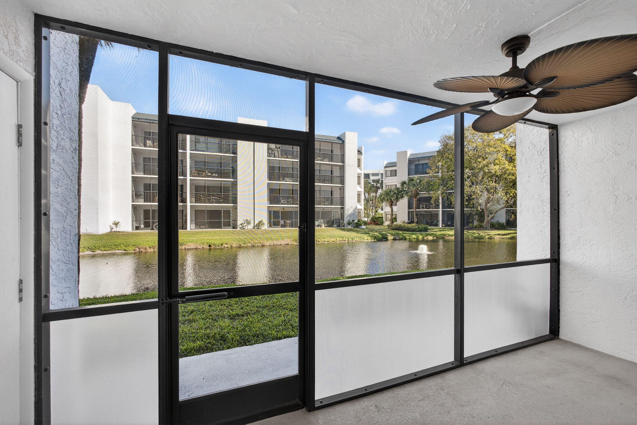 1605 S Us Hwy 1 #D105 Jupiter, FL 33477