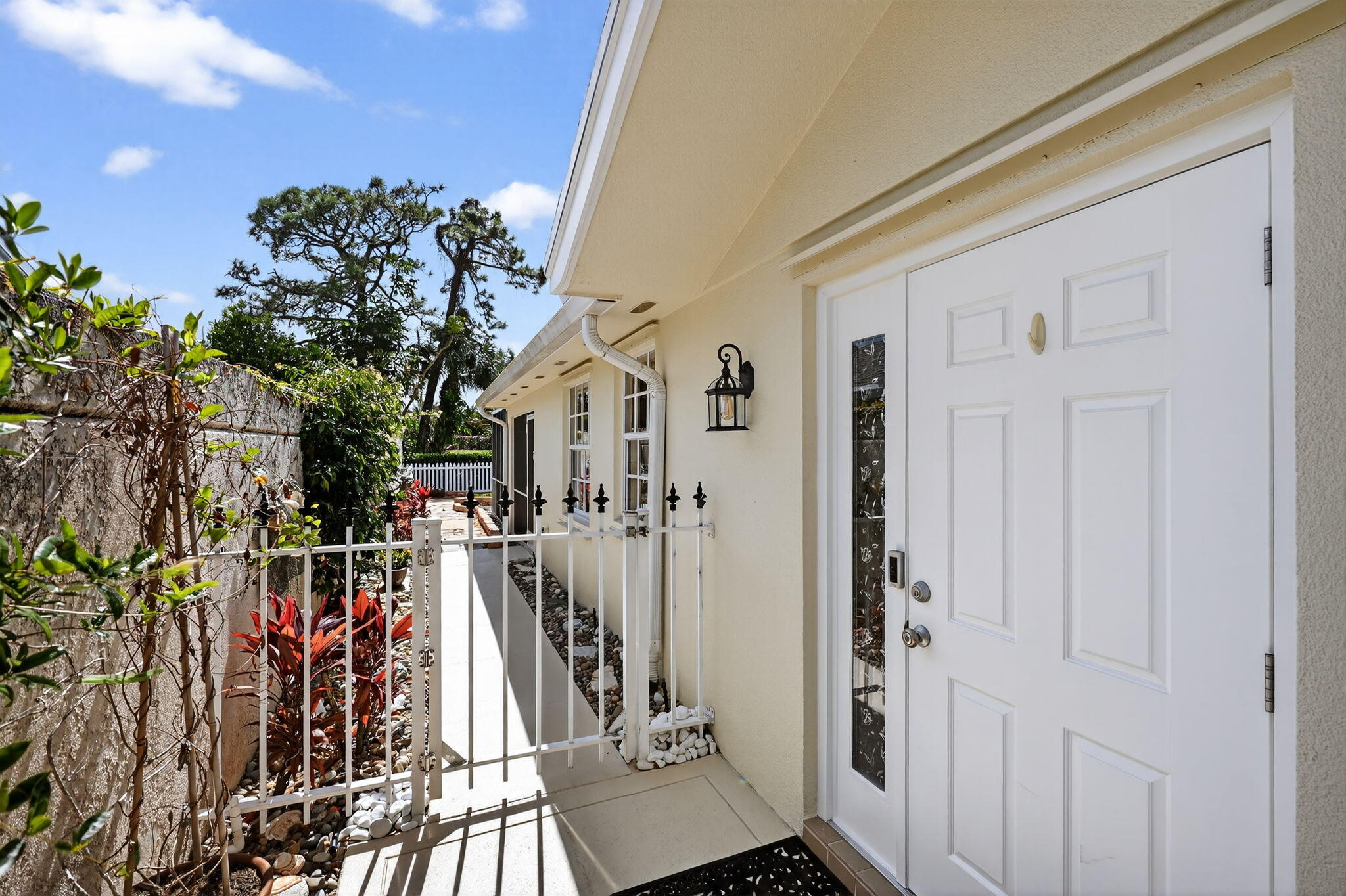 259 Brier Jupiter, FL 33458