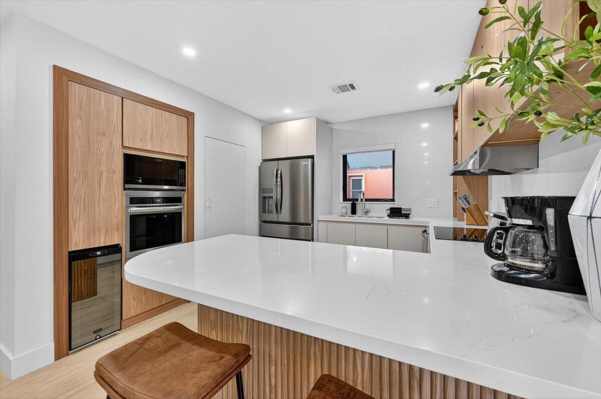 2601 SW 26th Miami, FL 33133