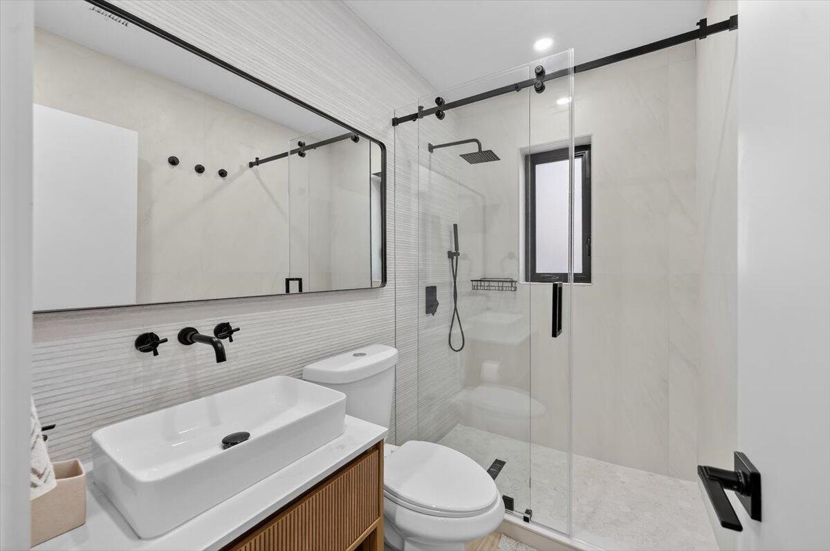 2601 SW 26th Miami, FL 33133