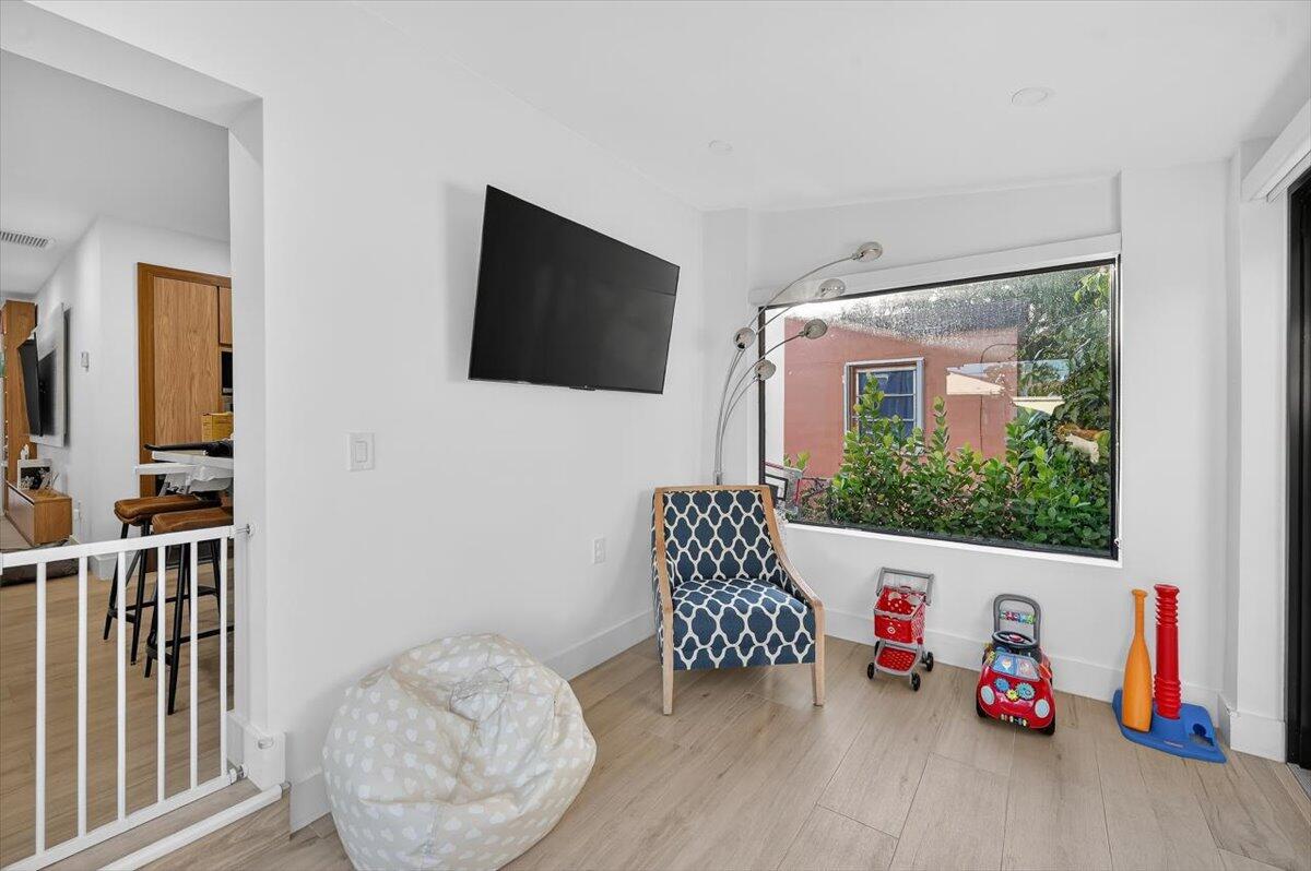 2601 SW 26th Miami, FL 33133