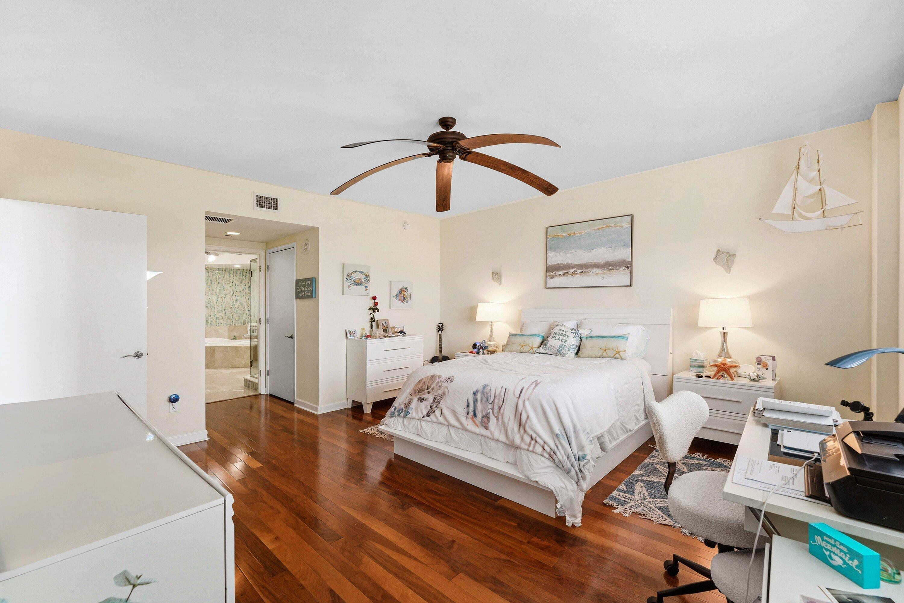 2650 Lake Shr #301 Riviera Beach, FL 33404