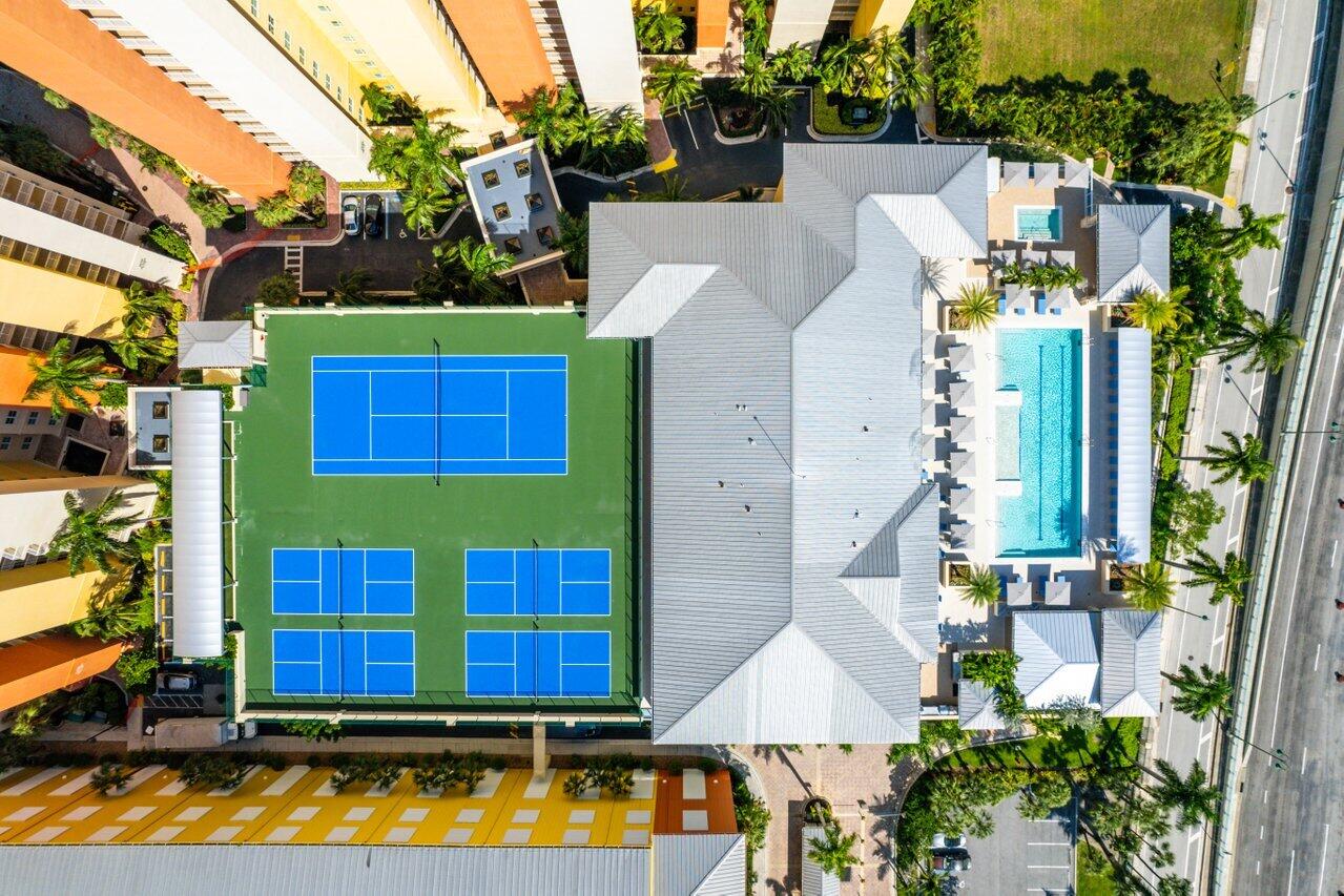 2650 Lake Shr #301 Riviera Beach, FL 33404